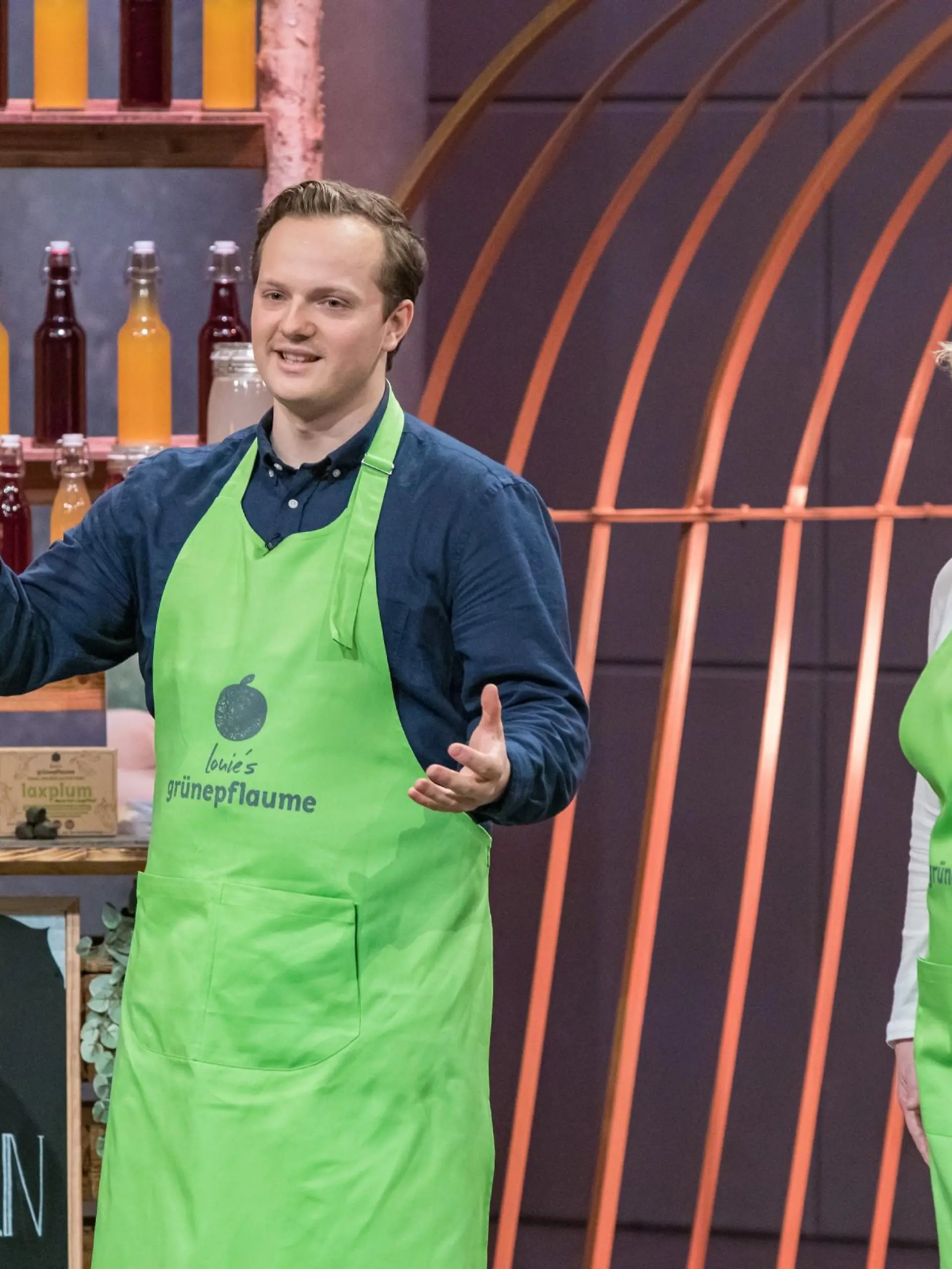 Kerstin Hansen und Louis Lowe aus Hamburg präsentieren mit _laxplum_ fermentierte Abführ-Pflaumen Sie erhoffen sich ein Investment von 75.000 Euro für 10 Prozent der Anteile an ihrem Unternehmen.

Die Verwendung des sendungsbezogenen Materials ist nur mit dem Hinweis und Verlinkung auf RTL+ gestattet.