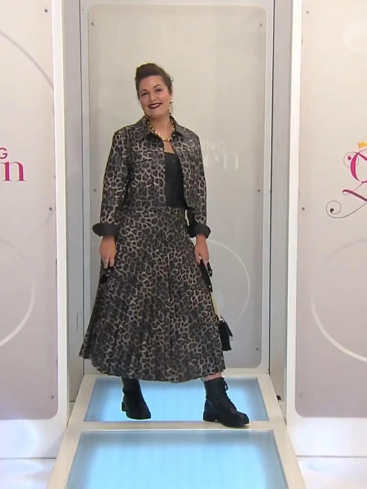 Der Look von Montagskandidatin Sarah überzeugt Stardesigner Guido Maria Kretschmer nicht