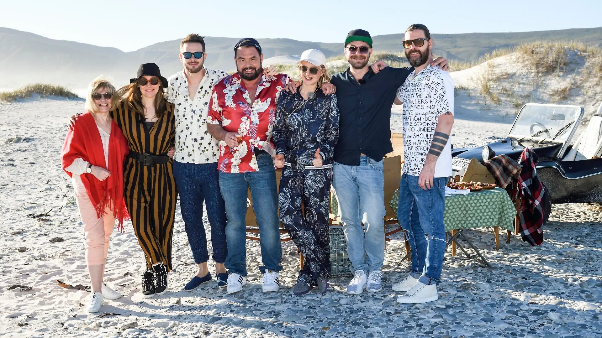 V.l.: Mary Roos, Judith Holofernes, Johannes Strate, Marian Gold, Leslie Clio, Mark Forster, Rea Garvey