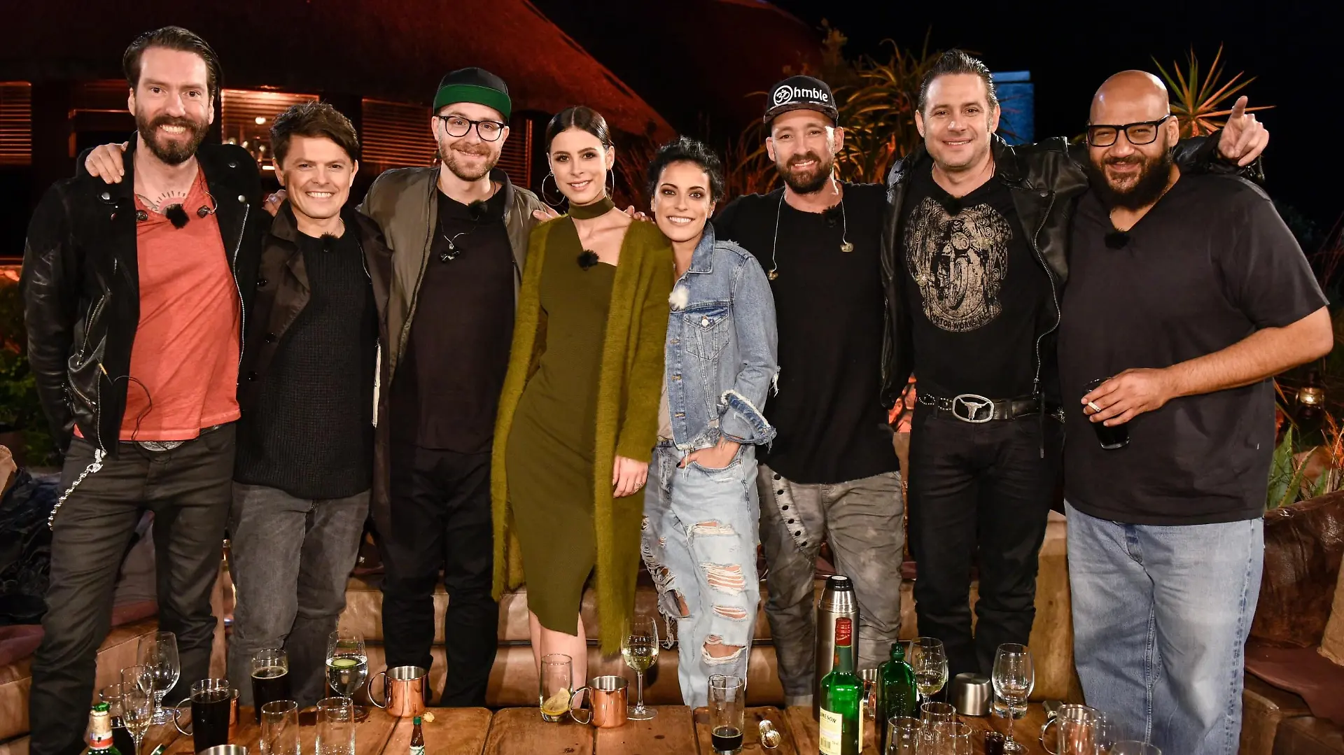 V.l.: Alec Völkel, Michael Patrick Kelly, Mark Forster, Lena Meyer-Landrut, Silbermond-Frontfrau Stefanie Kloß, Gentleman, Sascha Vollmer und Moses Pelham.