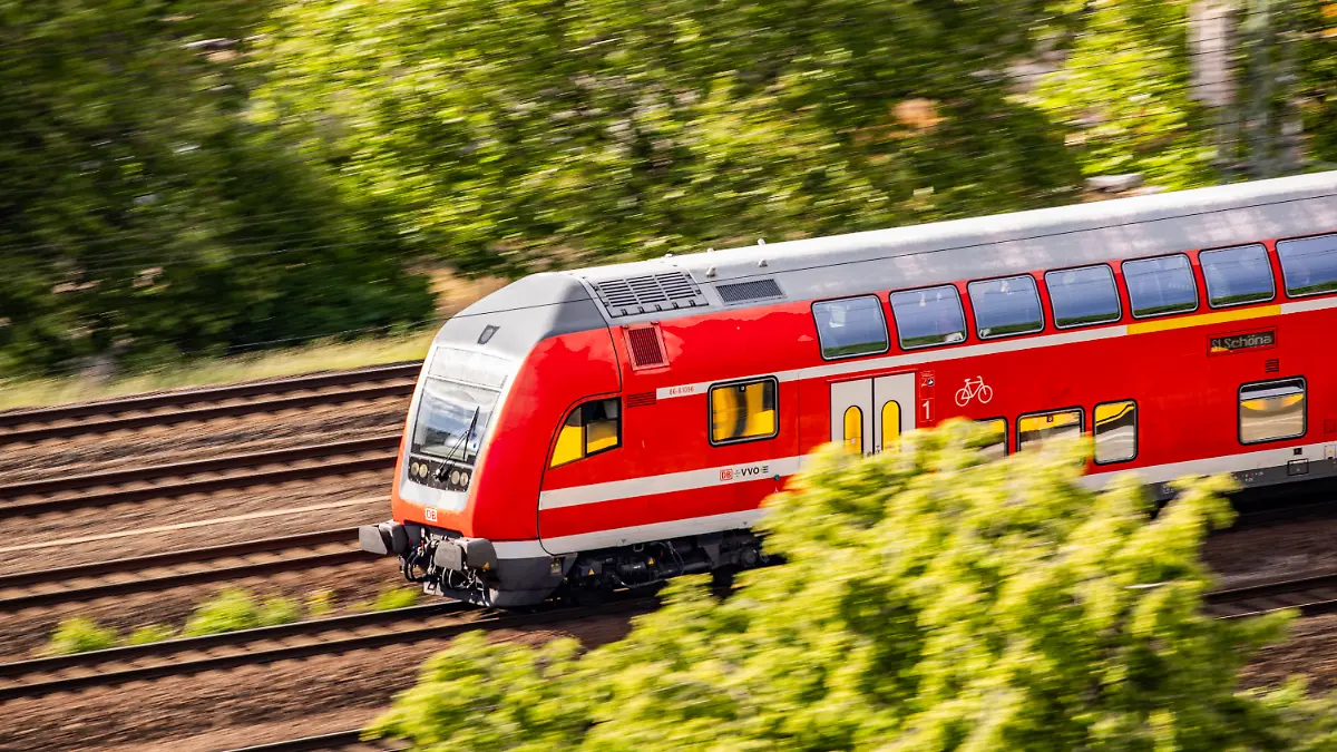 S-Bahn, ÖPNV, Nahverkehr, VVO, S1, S2, S3, DB, Deutsche Bahn