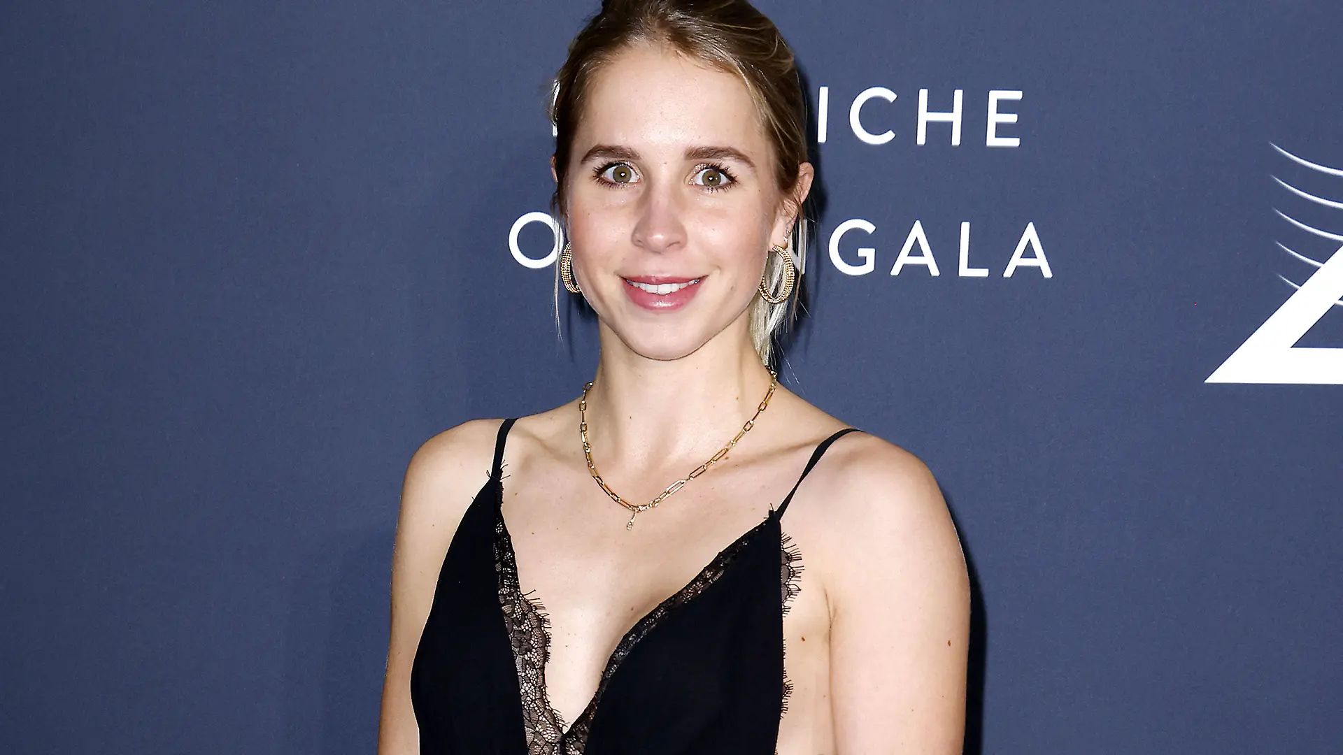 Nina Neuer bei der 27. Festlichen Operngala fuer die Aids-Stiftung am 4.11.2023 in Berlin Festliche Operngala 2023 fuer die AIDS Stiftung in Berlin *** Nina Neuer at the 27 Festive Opera Gala for the AIDS Foundation on 4 11 2023 in Berlin Festive Opera Gala 2023 for the AIDS Foundation in Berlin PUBLICATIONxINxGERxSUIxAUTxONLY