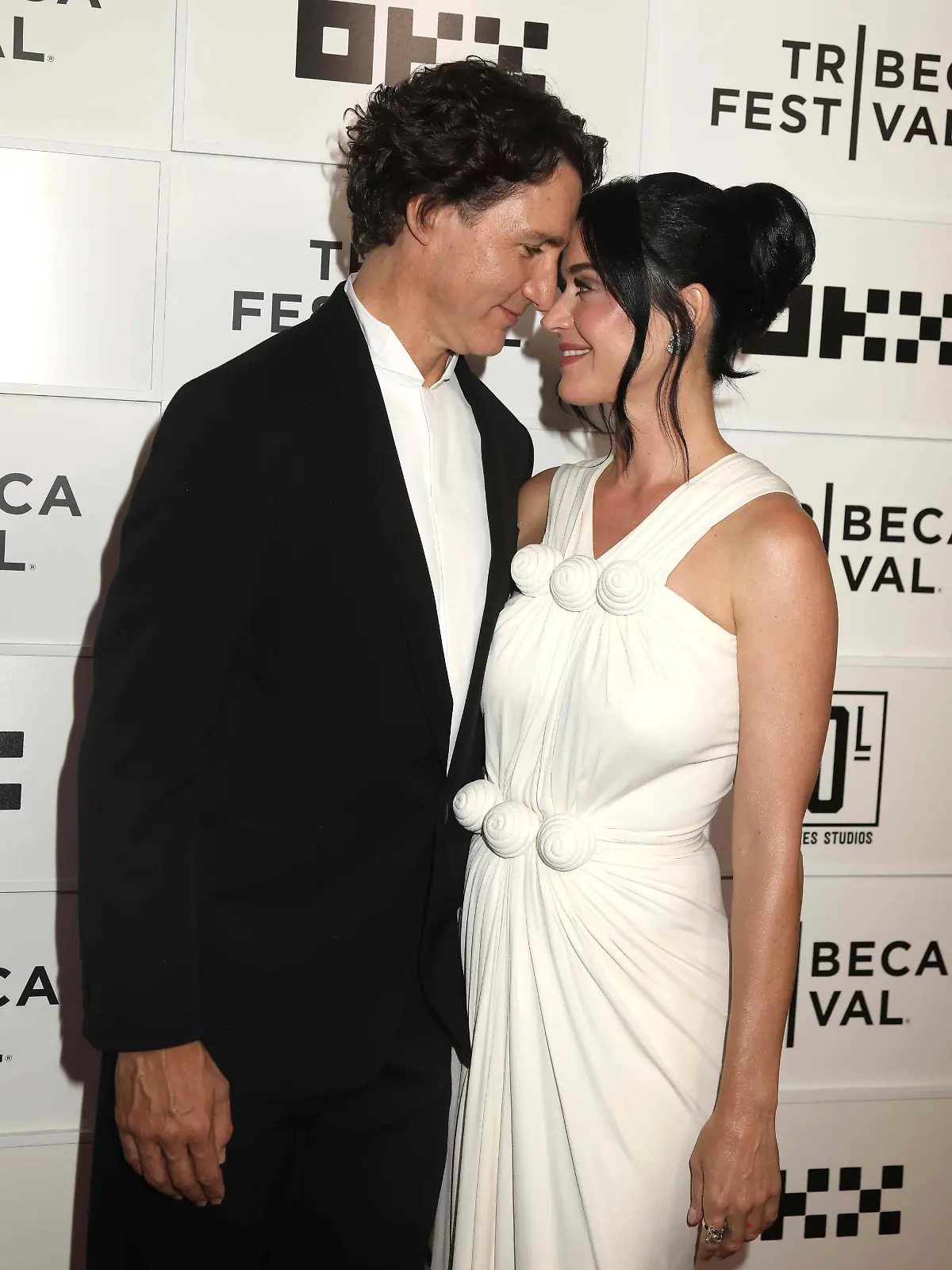 June 8, 2026, New York, New York, USA: Former Prime Minister of Canada JUSTIN TRUDEAU and singer KATY PERRY seen at the New York Premiere of Katy Perry - The Lifetimes Tour - Live From Paris during the 2026 Tribeca Film Festival at the BMCC Tribeca Performing Arts Center OKX Theater. New York USA PUBLICATIONxINxGERxSUIxAUTxONLY - ZUMAk03_ 20260608_zaf_k03_024 Copyright: xNancyxKaszermanx