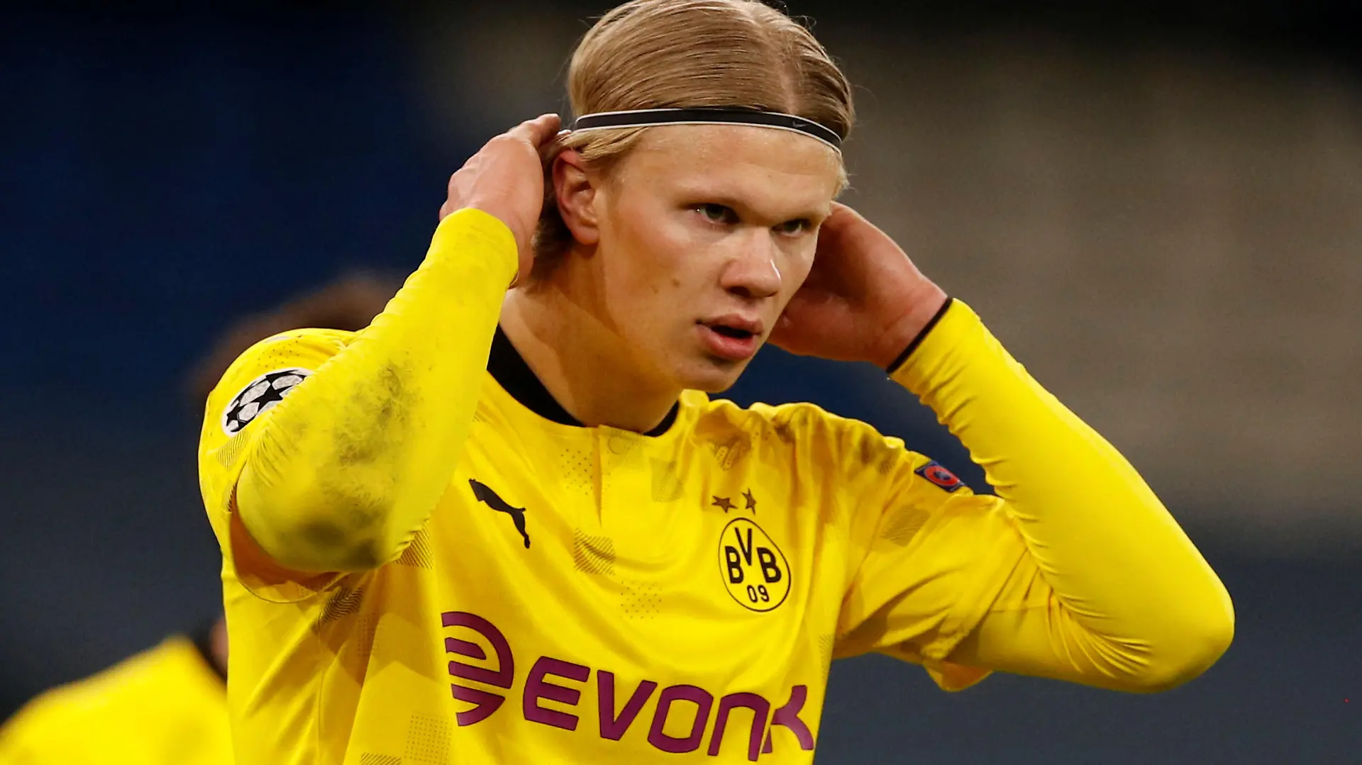 FILE PHOTO: Soccer Football - Borussia Dortmund's Erling Haaland during the Champions League quarter-final first leg against Manchester City at the Etihad Stadium, Manchester, Britain - April 6, 2021 REUTERS/Phil Noble/File Photo