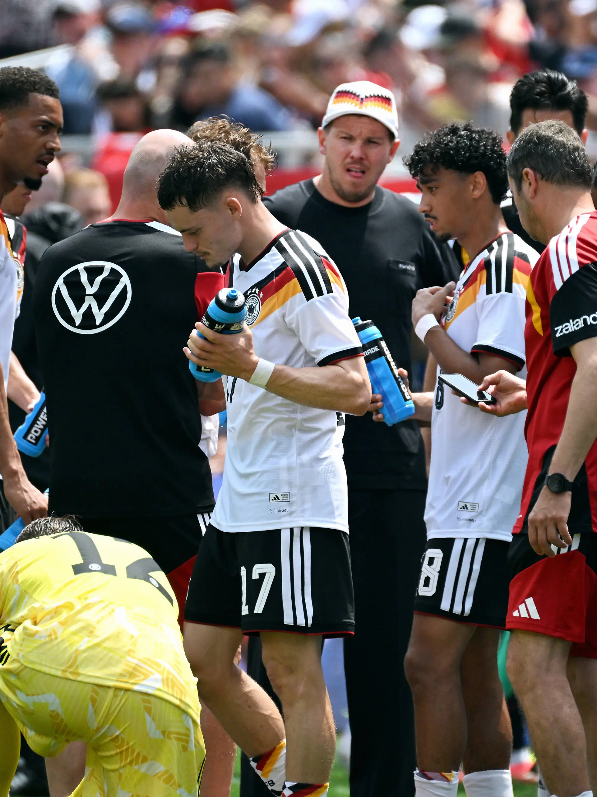 Fussball, Länderspiel, Herren, Freundschaftsspiel zur Fussball WM 2026, Soldier Field, Chicago: USA - Deutschland 1:2 Trinkpause Deutschland. Feature, Symbol, Symbolbild.