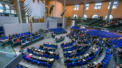 Bundestag verzichtet auf Diäten-Plus: Ein Sparsign