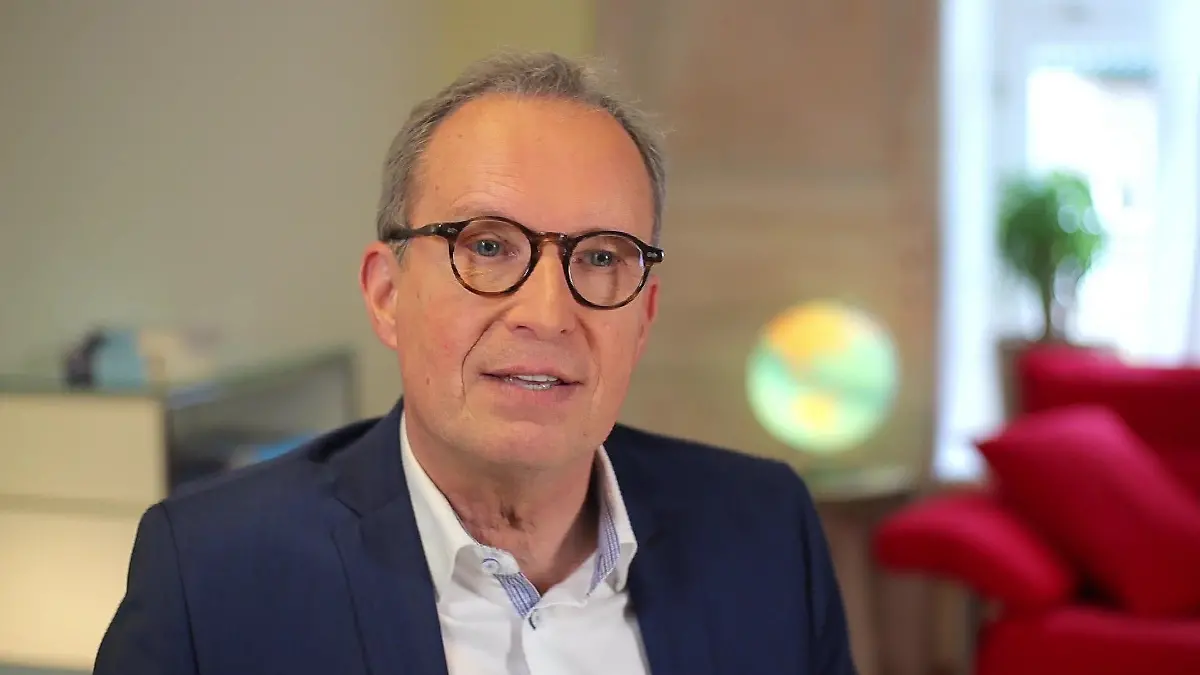 RTL-Interview mit Dr. Christoph Specht.