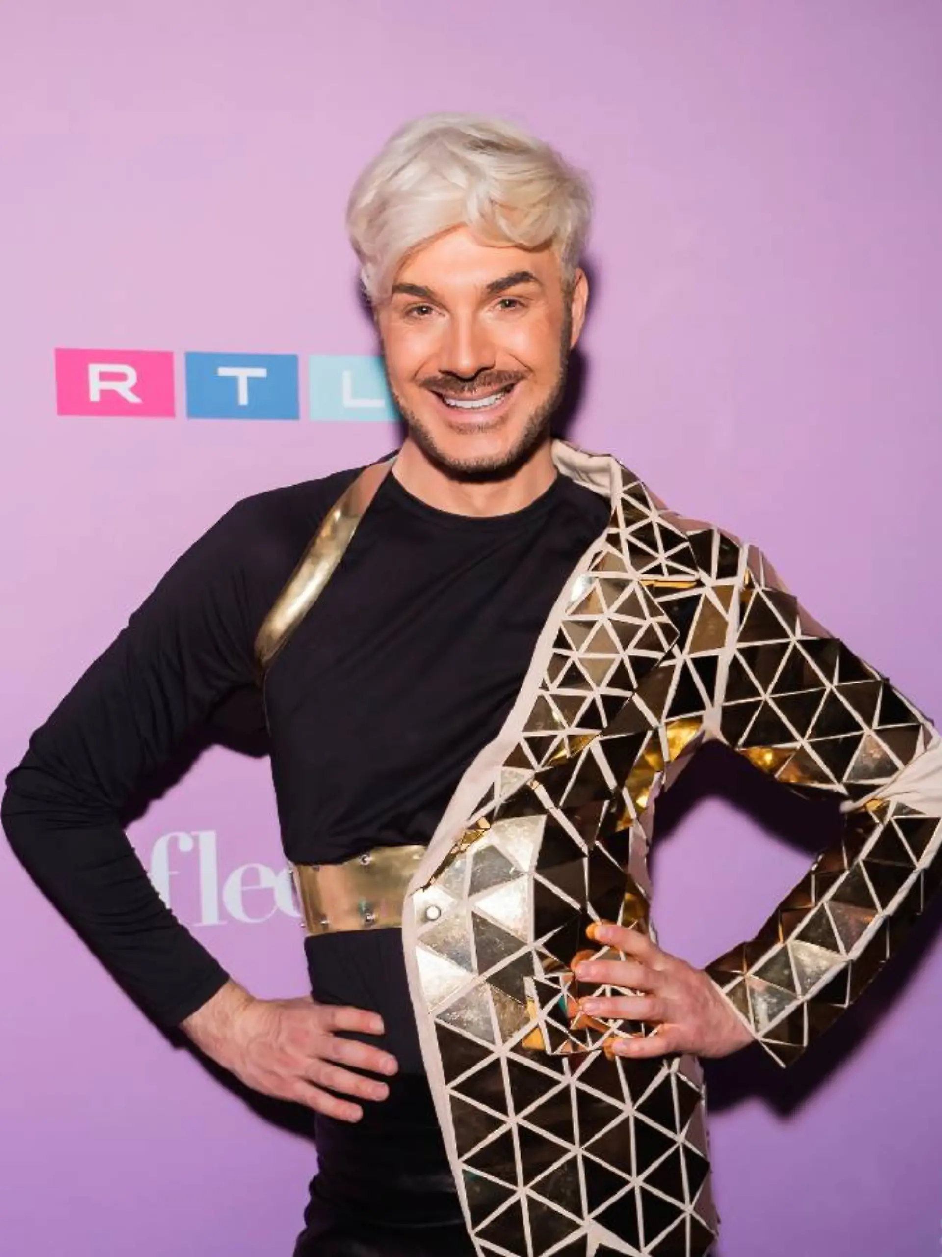 Sam Dylan ist nicht nur Realitystar sondern auch Chef in seinem eigenen Geschäft.