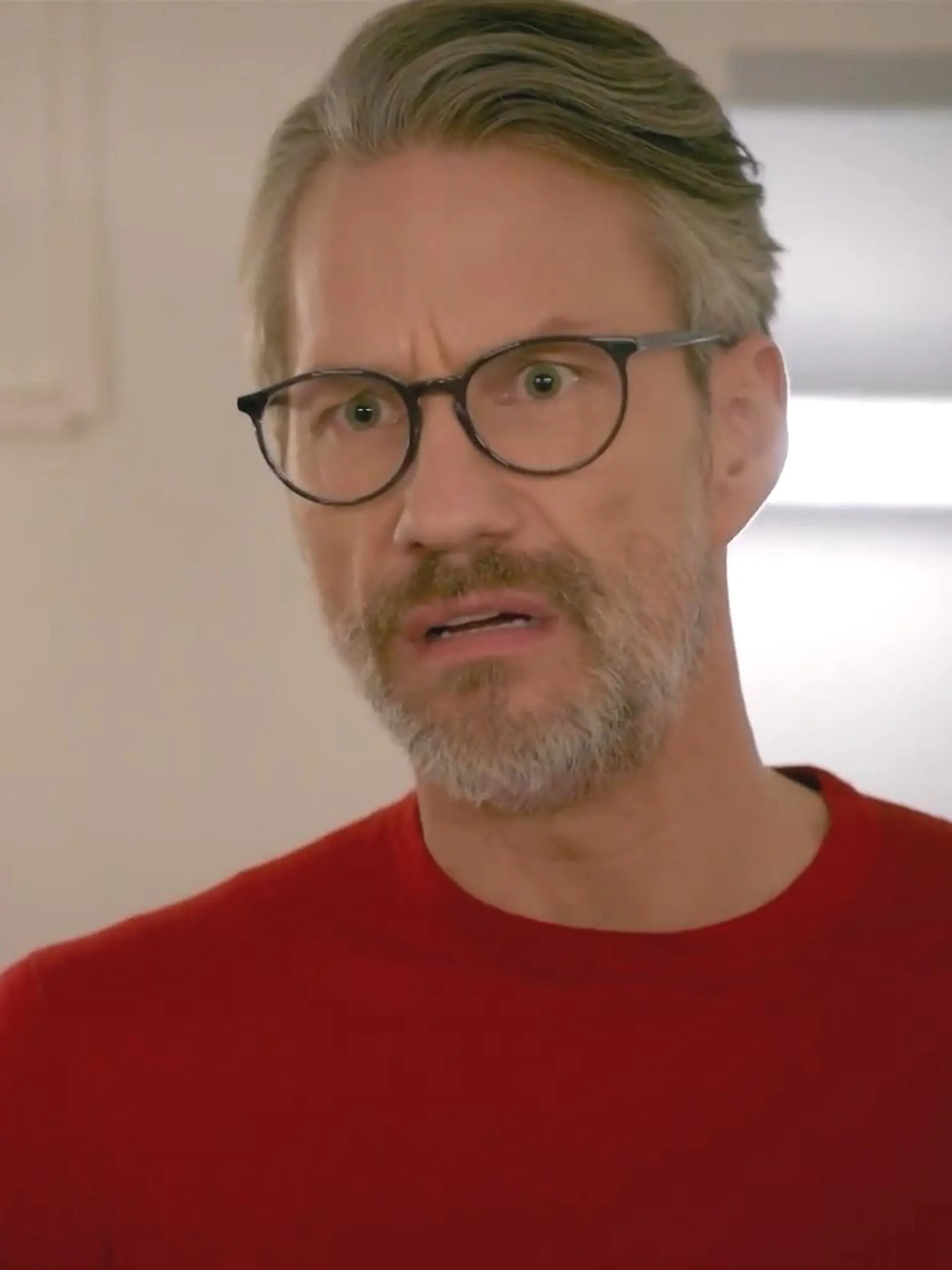 AWZ: Henning streitet sich mit Lucie