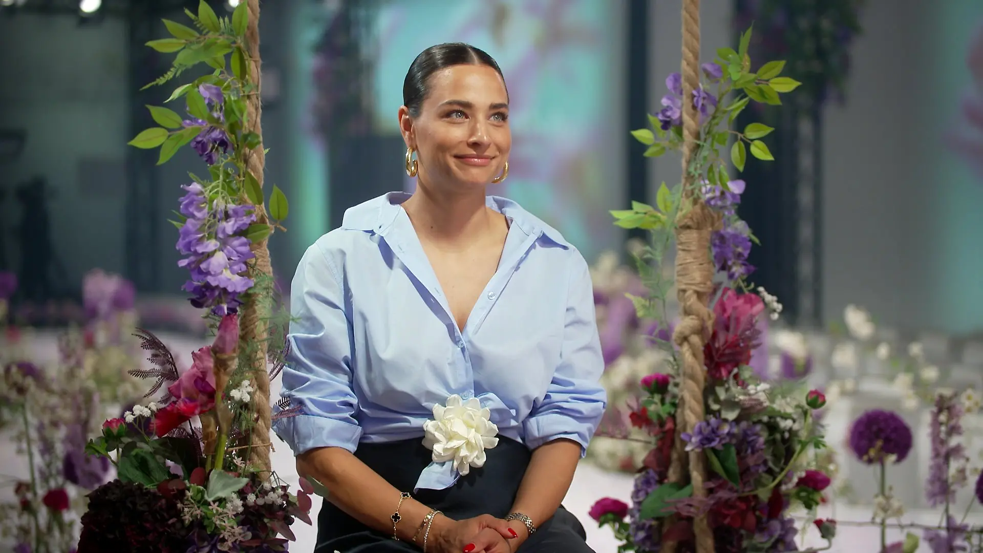 Amira Aly versteckt ihren Babybauch nicht