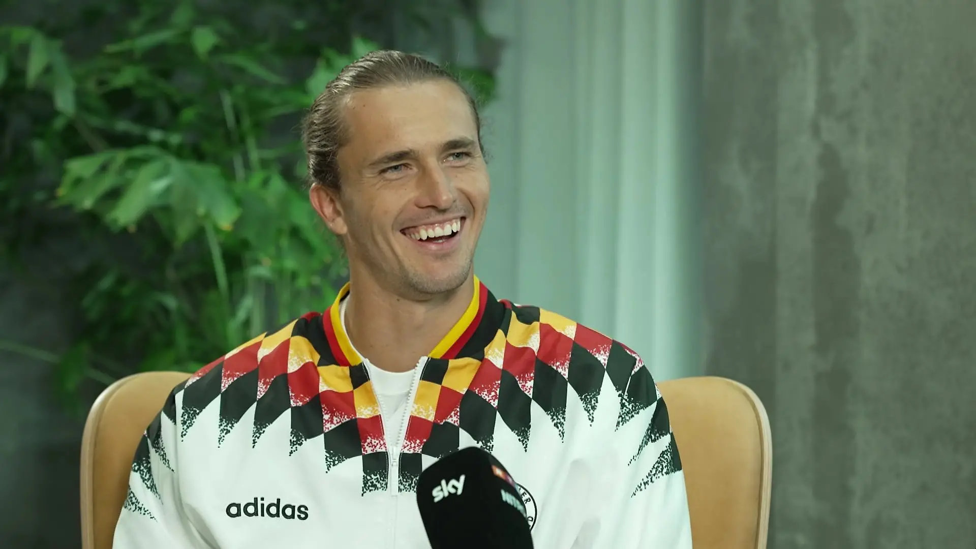 Alexander Zverev im exklusiven Interview mit RTL nach seinem Triumph bei den French Open