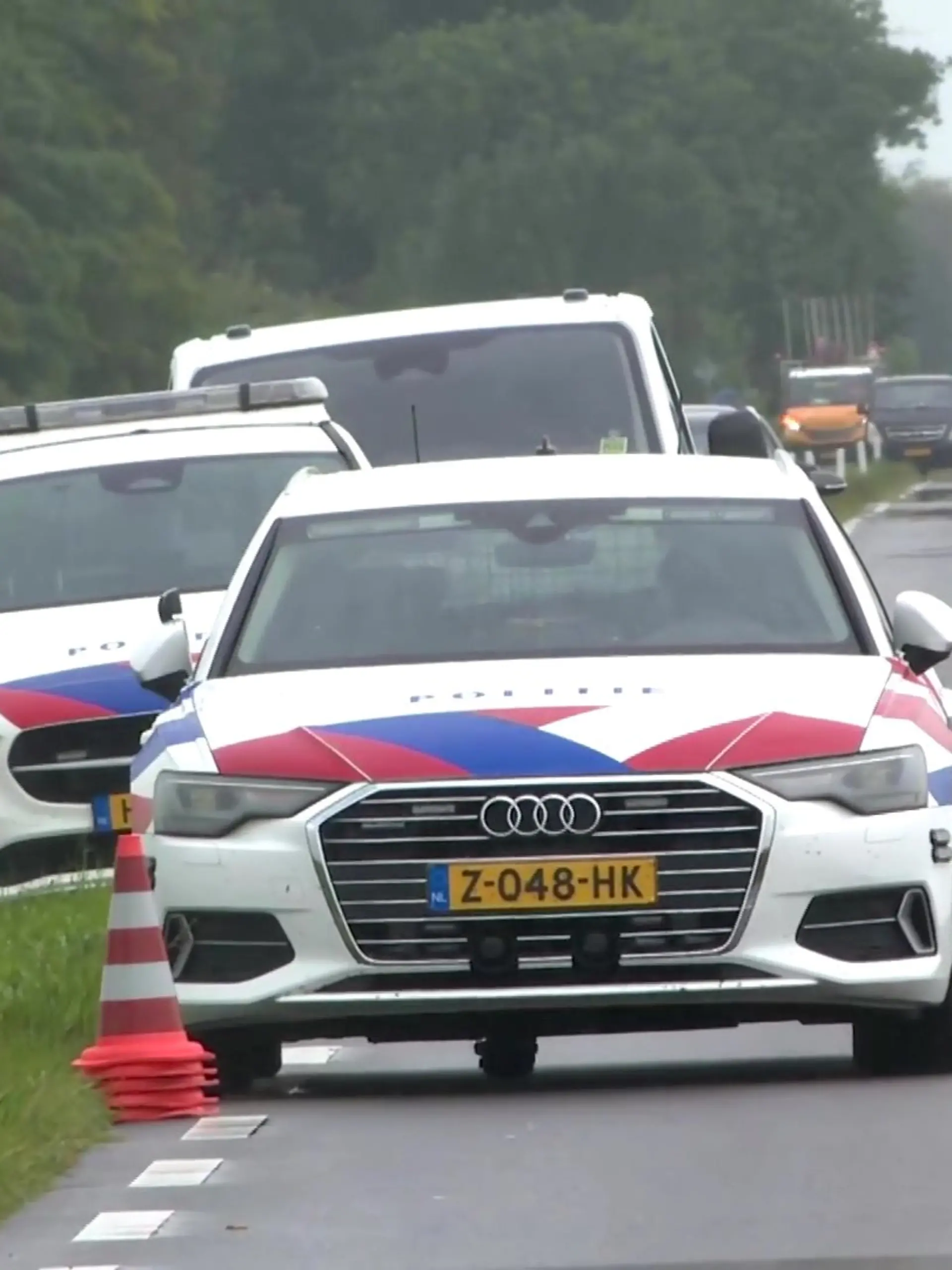 Der Unfall ereignete sich in der Nähe des Dorfes Vogelwaarde unweit der belgischen Grenze.