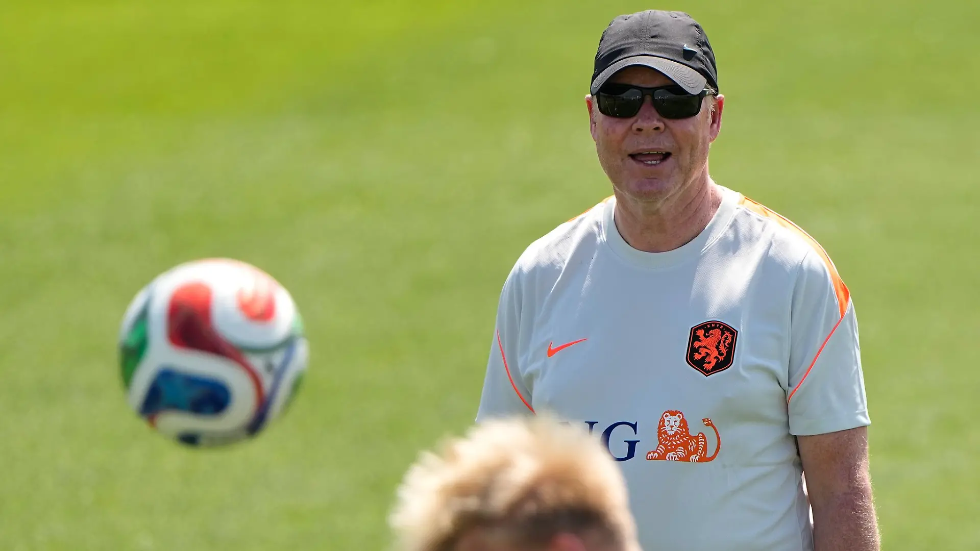 Oranje-Coach Ronald Koeman hat vor dem WM-Auftakt noch ein paar Sorgen.