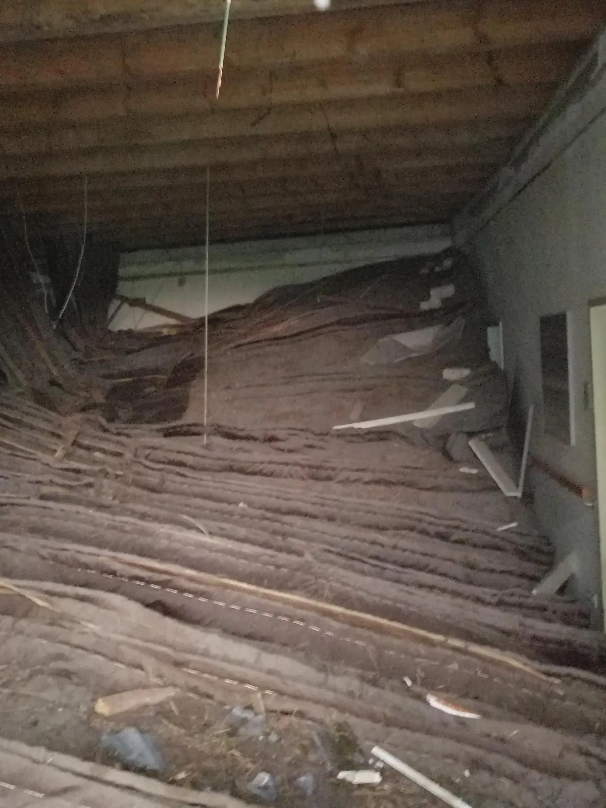 In Bedekaspel ist die Decke einer Wohnstätte für Menschen mit Behinderungen herabgestürzt.