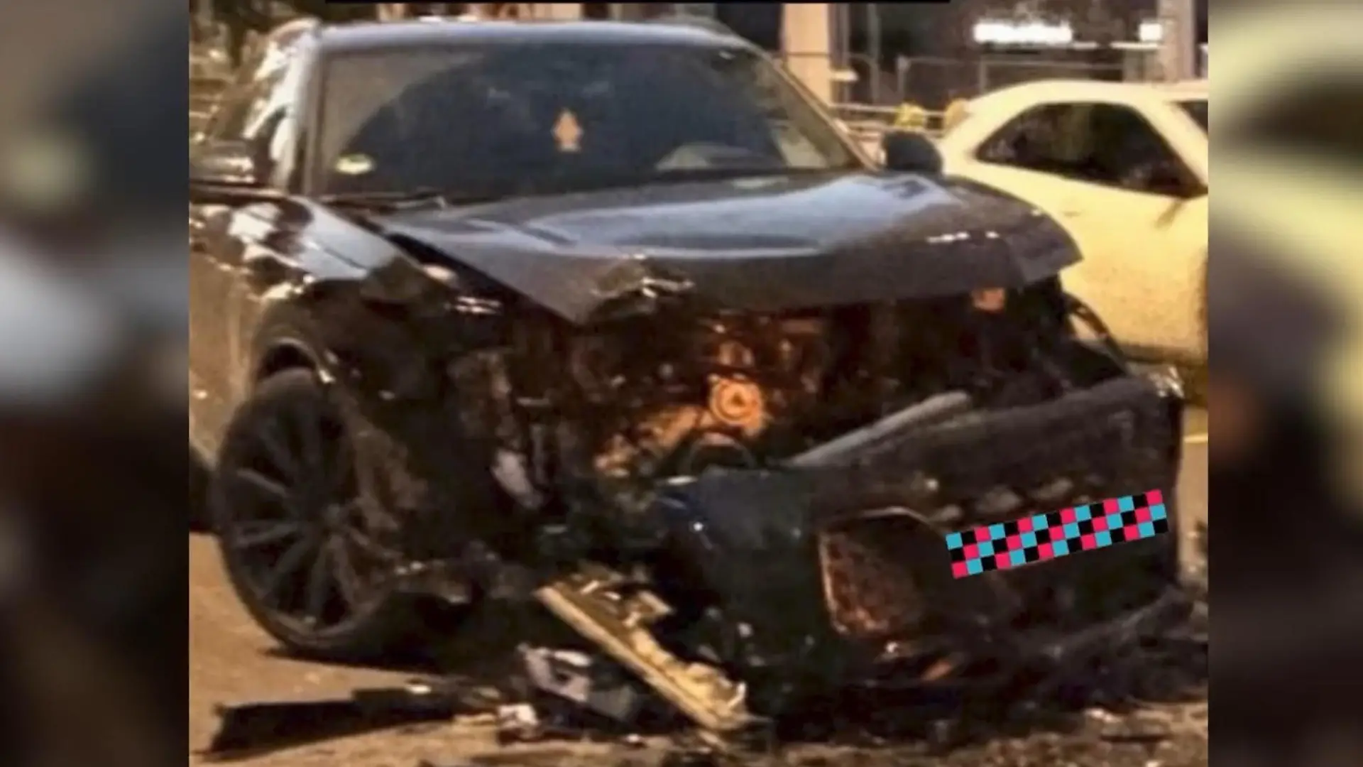 Pietro Lombardi teilt Schock-Foto nach Unfall – Auto ist ein Totalschaden Nach Deutschland-Spiel