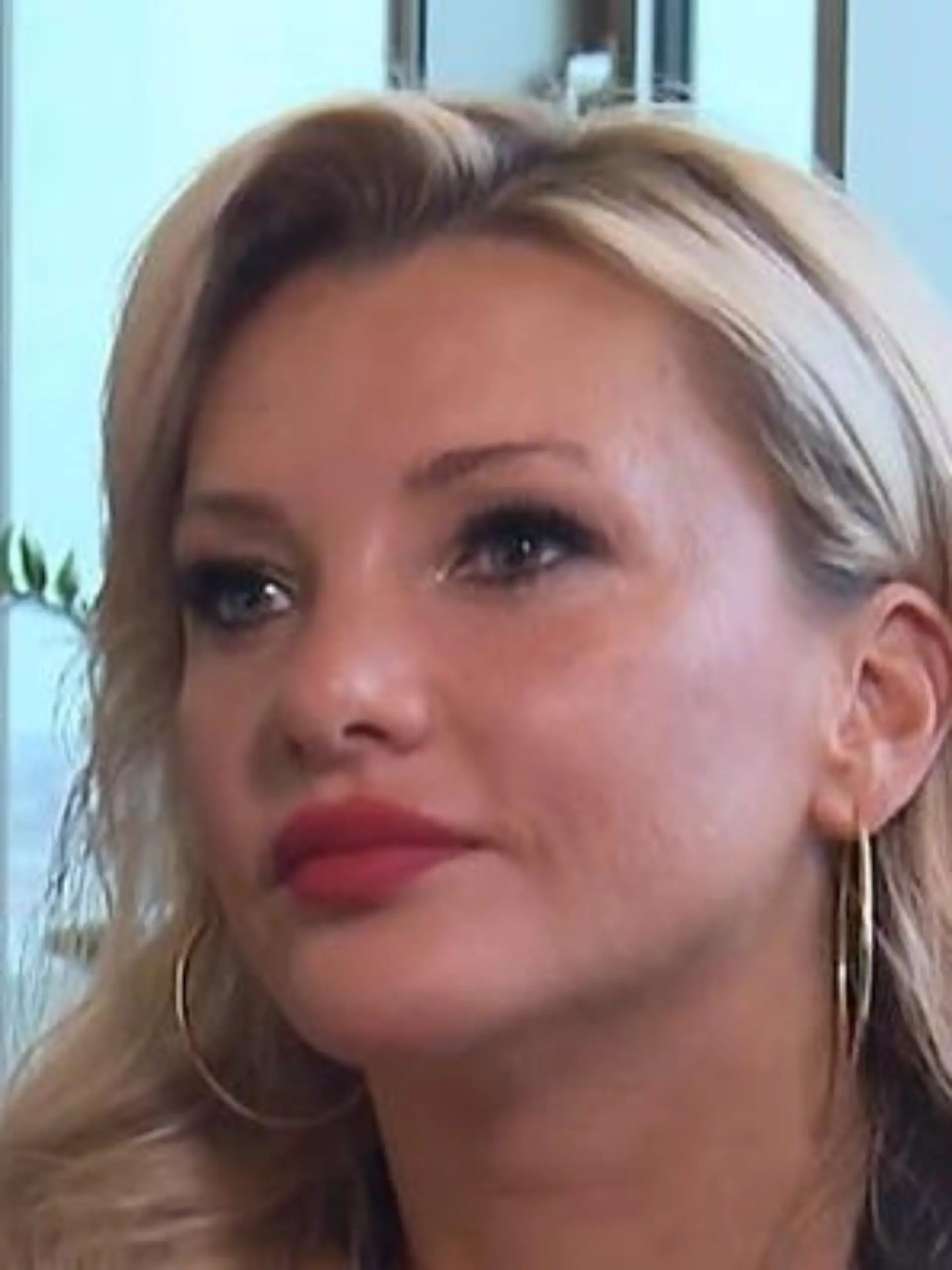 Bild zu: "Evelyn Burdecki erntet Shitstorm – weil sie DAS nach Deutschland-Sieg postet!"