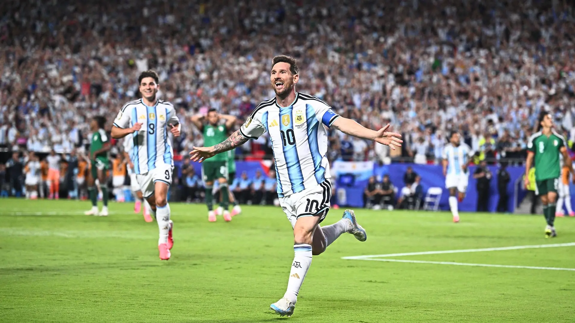 Lionel Messi traf doppelt gegen Algerien.