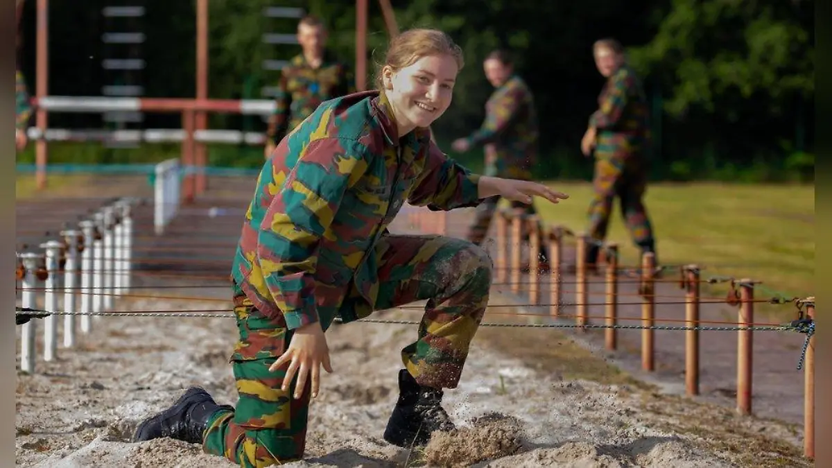 Elisabeth von Belgien zeigt sich beim Training an der Militärakademie