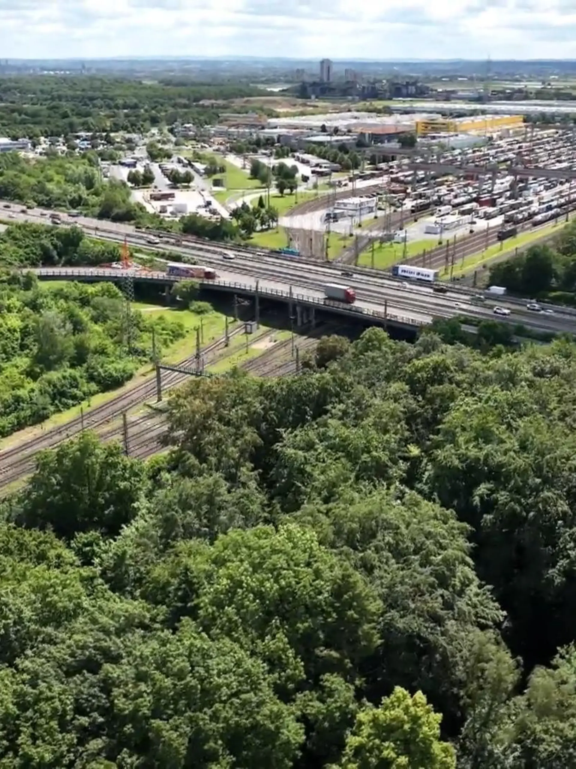 Bild zu: "Streit um Verkehrschaos in NRW"