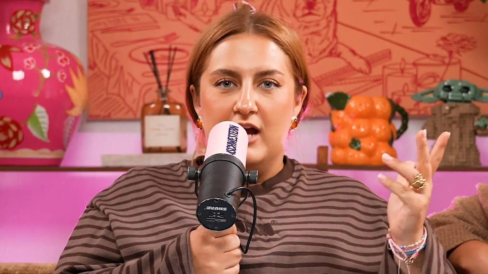 Wie unangenehm! DIESES Flirt-Fiasko macht SelfieSandra fassungslos Cringe-Moment im Fitnessstudio