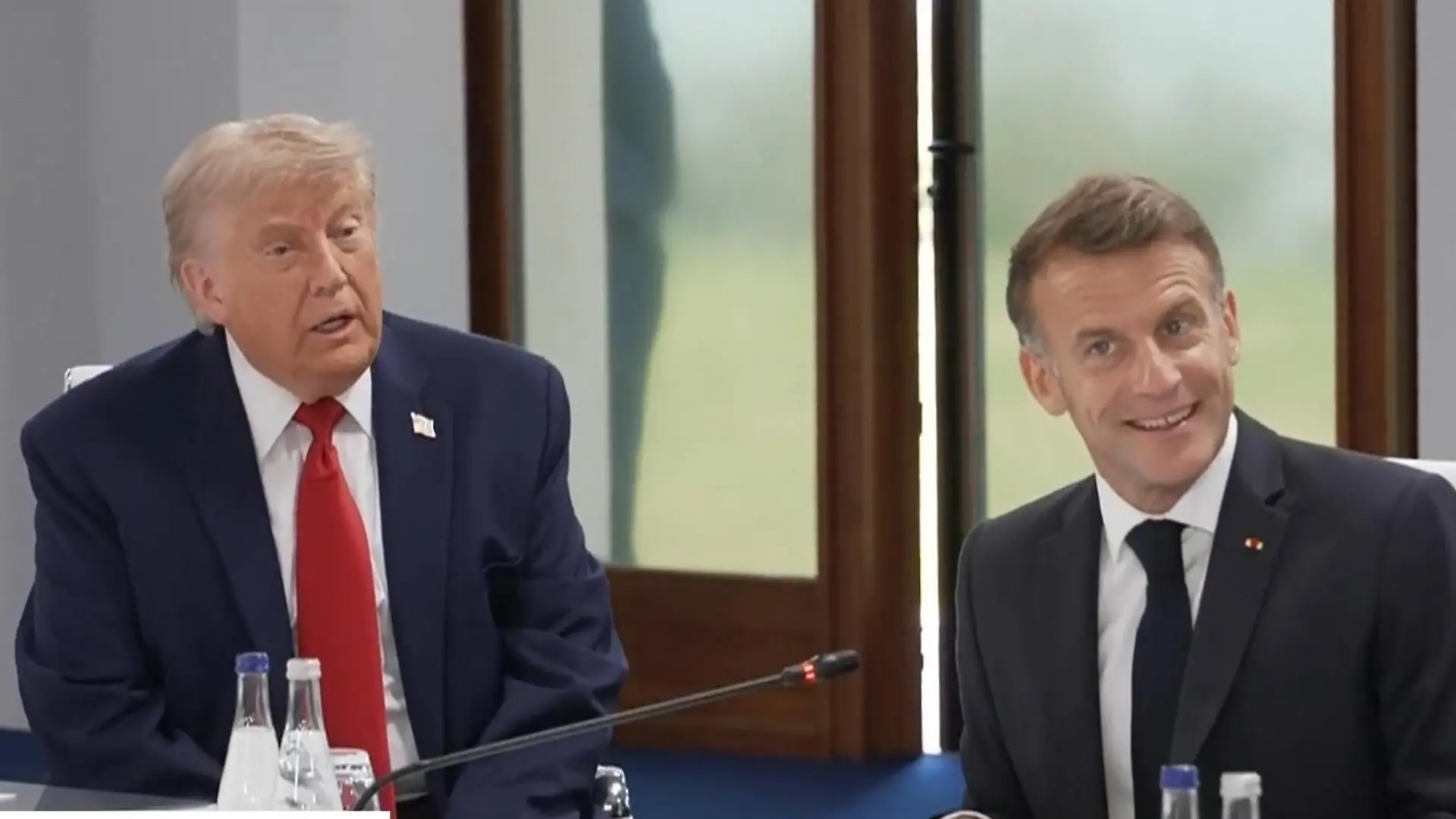 Trump lässt Regierungschefs ewig warten – und bringt dann DIESEN Spruch! G7-Eklat um US-Präsident