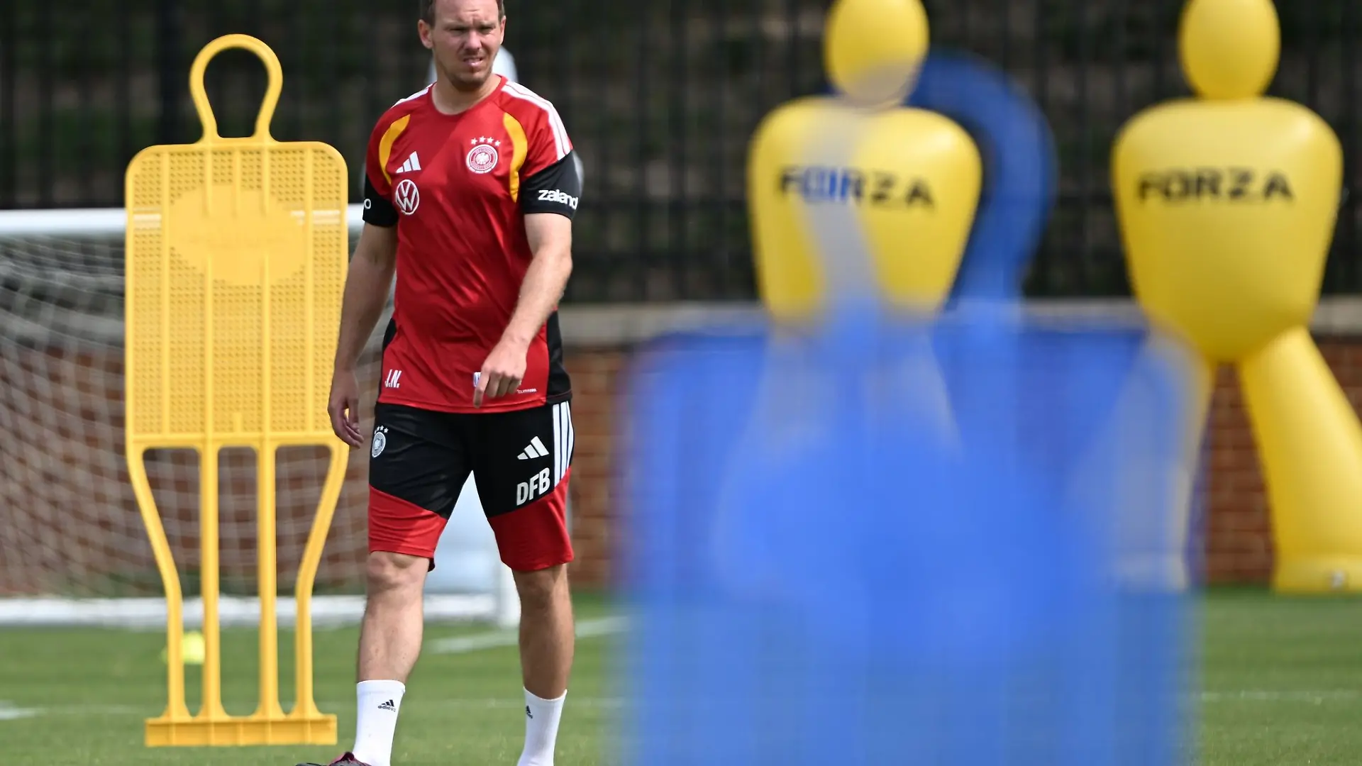 Die Nationalmannschaft hat im WM-Camp drei Trainingsplätze zur Verfügung.