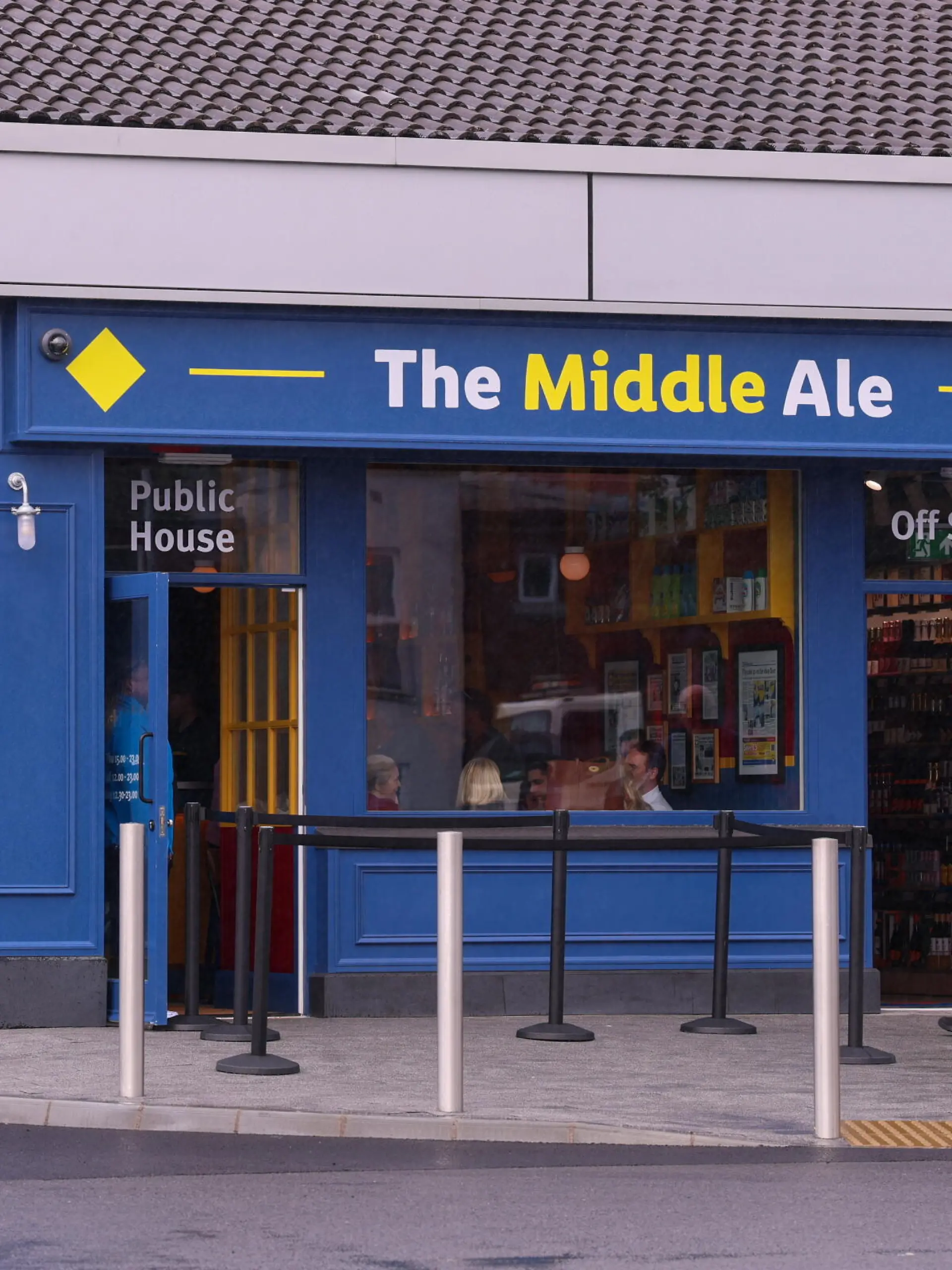 Lidl pub The Middle Ale opening. Lidl Northern Ireland's pub, The Middle Ale, in Dundonald, Belfast. The 60-seater pub is next door to Lidl Dundonald store and will operate independently, with a separate entrance, as a public house with off-sales. Issue date: Thursday June 18, 2026. The pub's wine list has been chosen by Lidl's Master of Wine Richard Bampfield, and the spirits and liqueurs includes Lidl's own-brand Dundalgan whiskey and Wild Burrow Gin, as well as range of pre-mixed cocktails and soft drinks, including their own-brand Freeway cola. Photo credit should read: Liam McBurneyPA Wire URN:84998684
