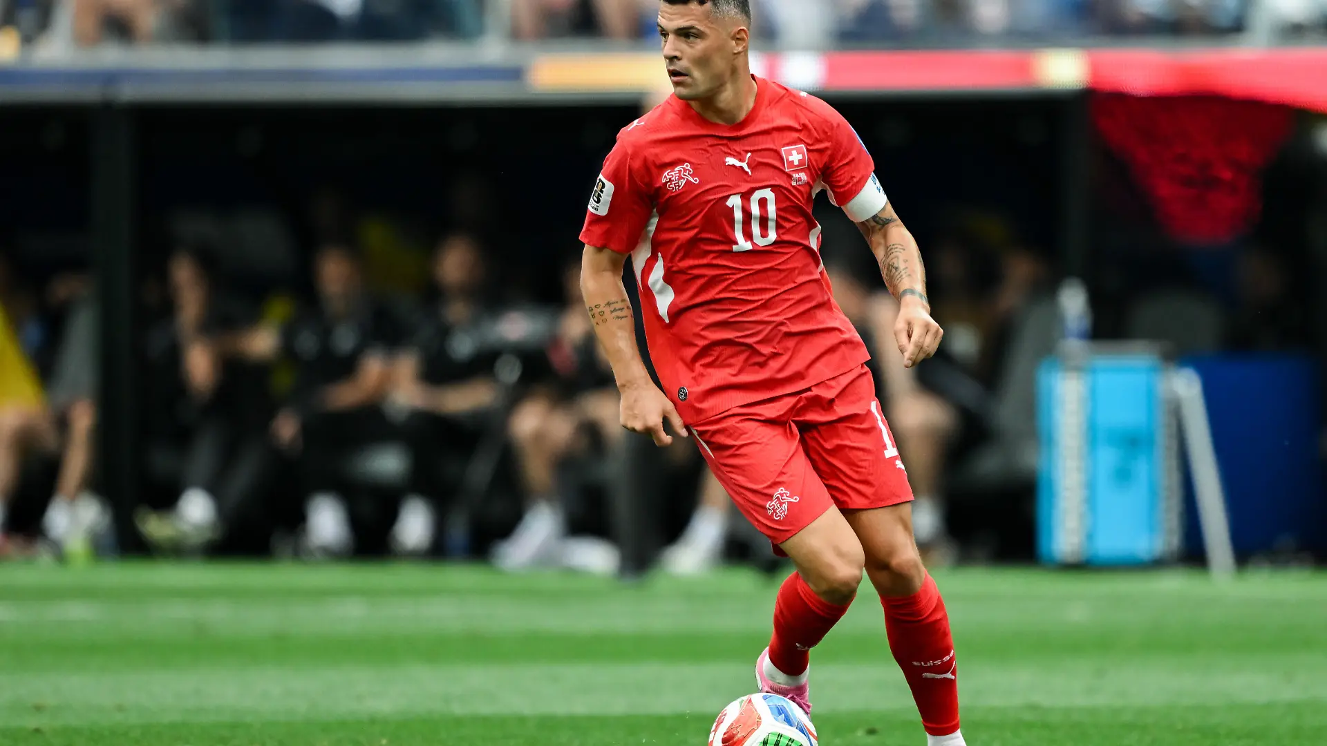 June 18, 2026, Inglewood, California, United States: Granit Xhaka of Switzerland runs with the ball during a FIFA Menâs World Cup 2026 Group Stage football match between Switzerland and Bosnia and Herzegovina at Los Angeles Stadium, in Inglewood on June 18th 2026 (Credit Image: © Nayra Halm/Sport Press Photo via ZUMA Press