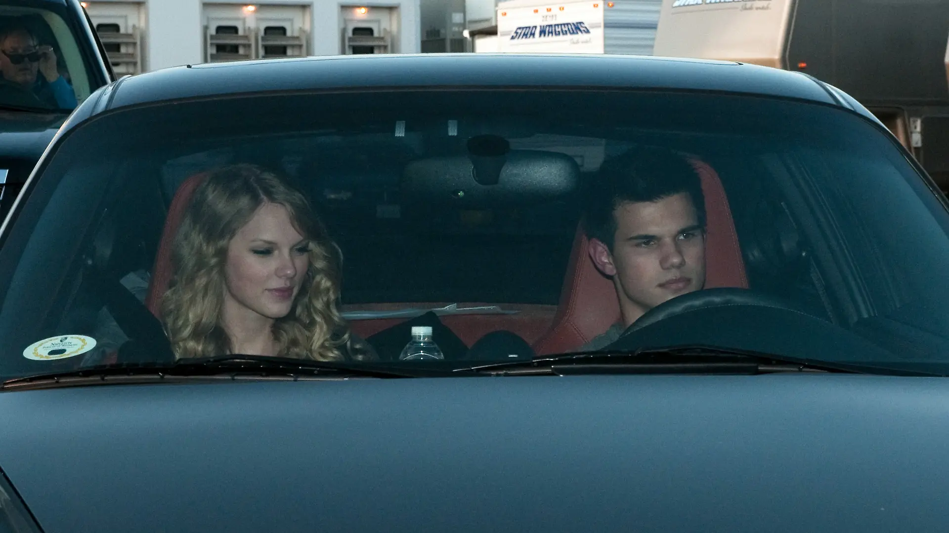 Taylor Lautner und Taylor Swift im Dezember 2009