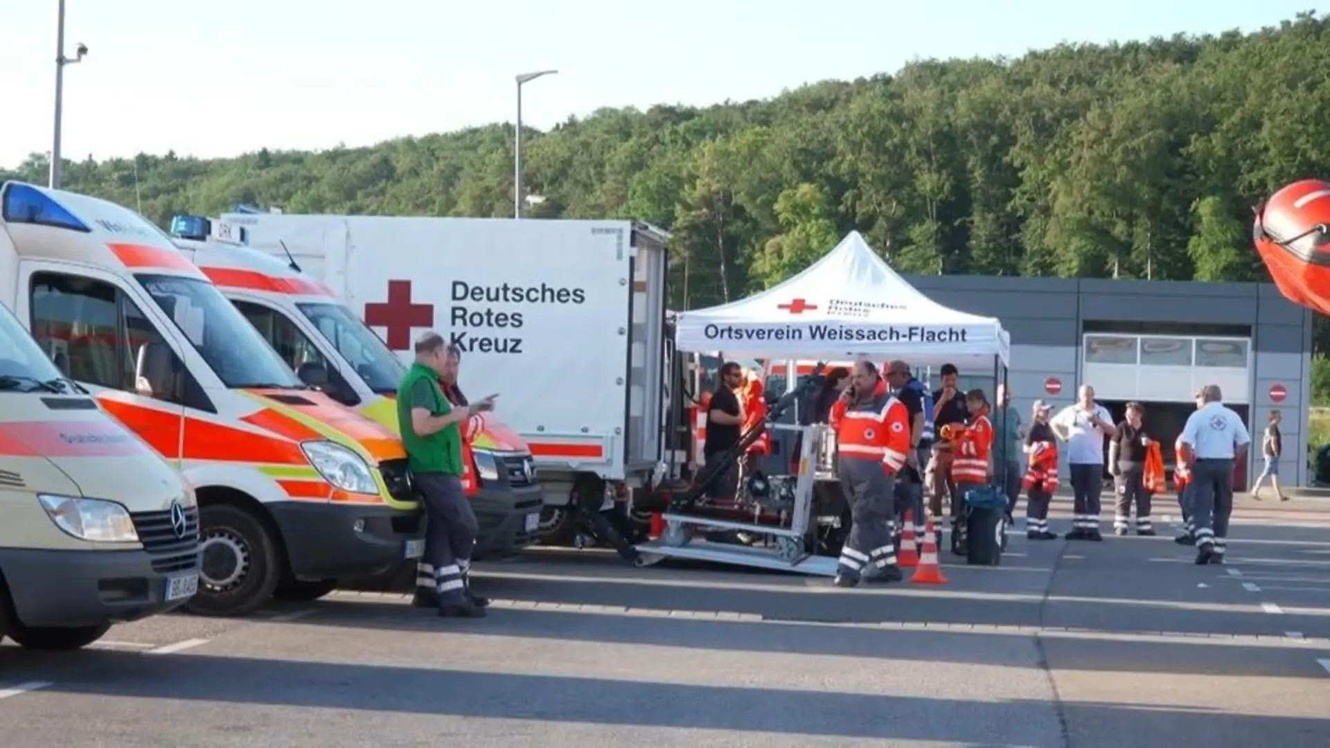 Aus Kinderwagen entführt? Polizei sucht vermissten Säugling in Renningen Großeinsatz in Baden-Württemberg