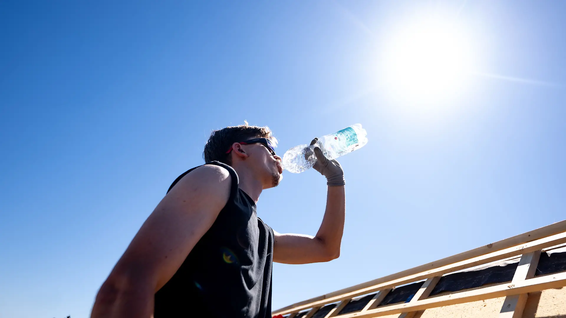 Auch am Wochenende liegen die Temperaturen über 30 Grad. (Symbolbild)