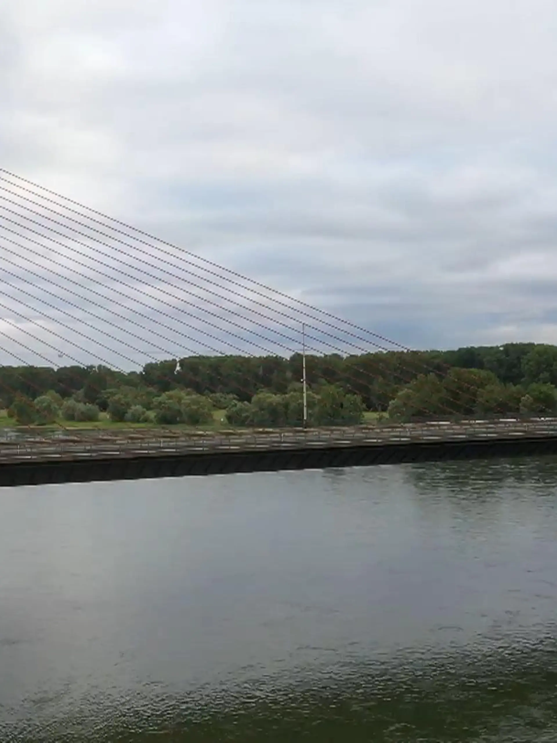 Bild zu: "Bonner Nordbrücke bleibt gesperrt"