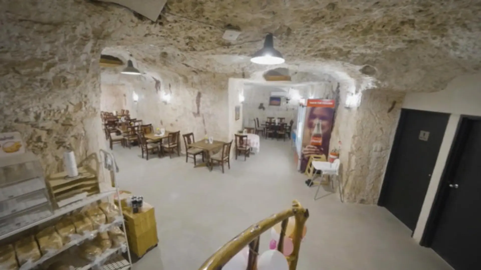 Leben unter der Erde bei 50 Grad im australischen Outback Unterirdische Siedlung Coober Pedy
