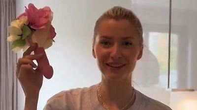 Bild von Lena Gercke verteidigt Penis-Vase! Trennung? Auf gar keinen Fall!