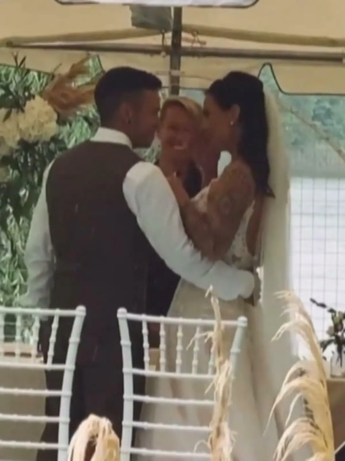 Bild zu: "Hochzeit bei den Influencern"