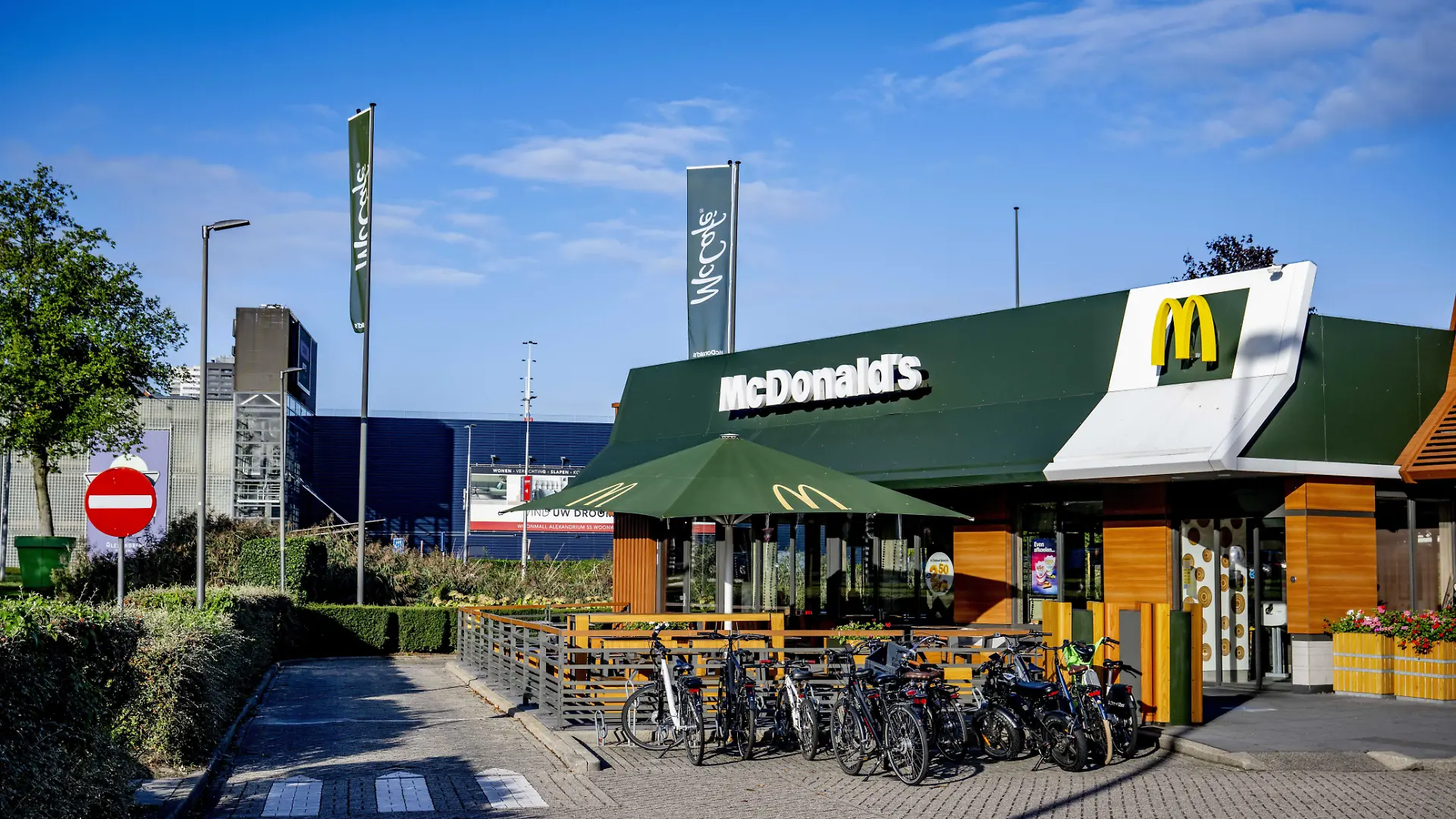 Am Donnerstag (18. Juni) hat eine Frau ein Baby in einer McDonalds-Filiale zur Welt gebracht.