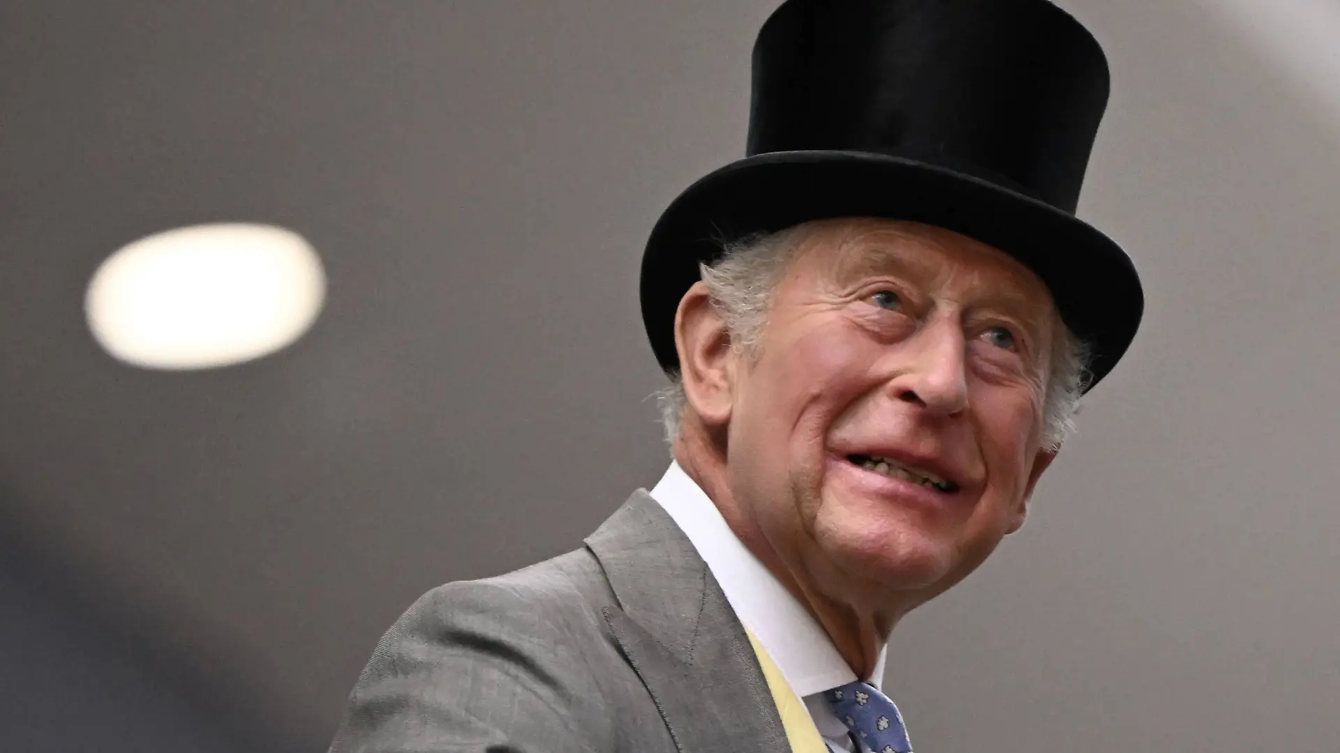 Royal Ascot 2026 BERKSHIRE, UNITED KINGDOM - JUNE 19: King Charles III and Queen Camilla attend the fourth day of the traditional Royal Ascot horse racing event, which has been held since 1711, in Berkshire, United Kingdom on June 19, 2026. Rasid Necati Aslim / Anadolu Berkshire United Kingdom. Editorial use only. Please get in touch for any other usage. PUBLICATIONxNOTxINxTURxUSAxCANxUKxJPNxITAxFRAxAUSxESPxBELxKORxRSAxHKGxNZL Copyright: x2026xAnadoluxRasidxNecatixAslimx