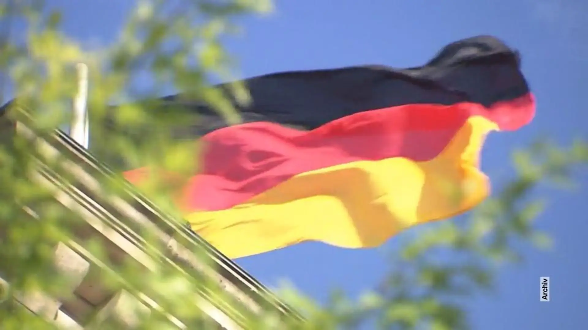 CDU-Politikerin ruft zum Flaggezeigen auf Schwarz-Rot-Gold zur WM