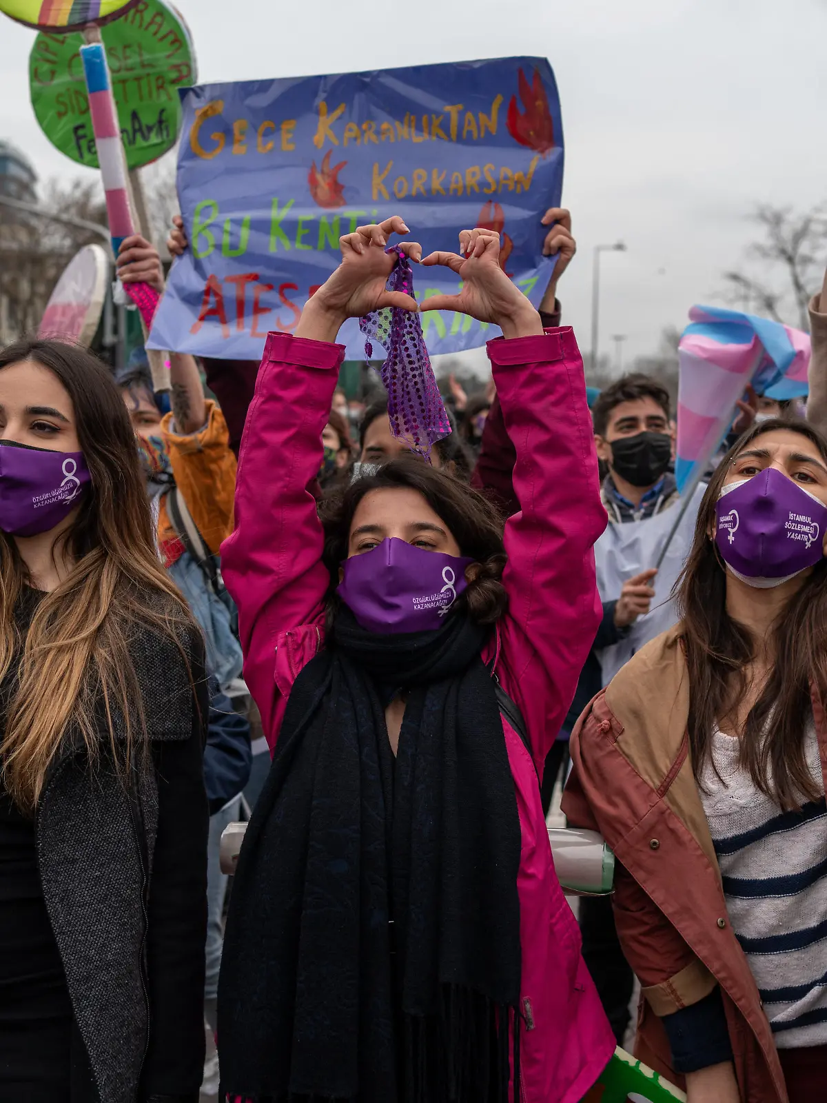 Türkische Frauen demonstrieren auf dem "Women's Day" 2021.