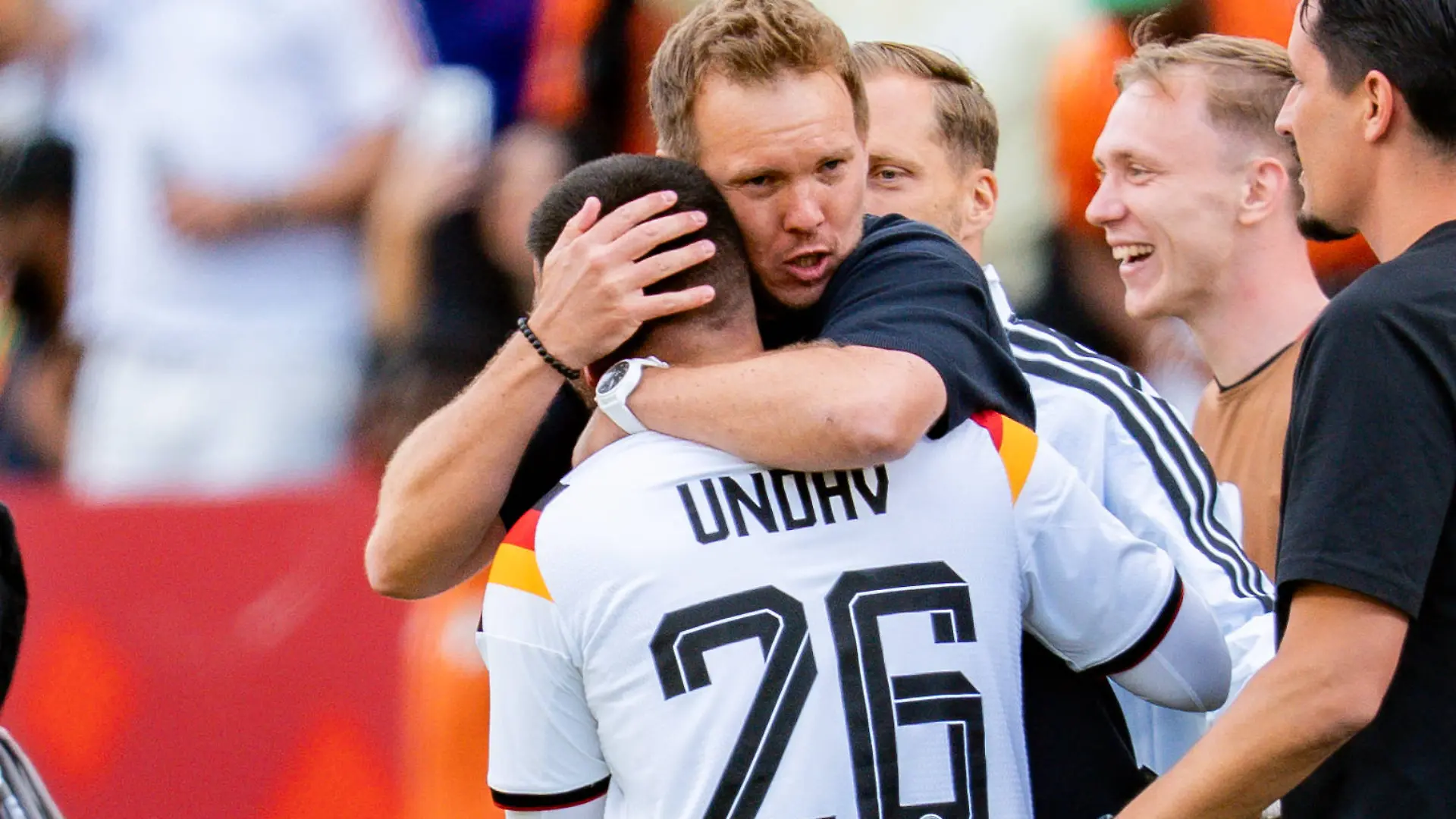 FIFA Fussball Weltmeisterschaft 2026, Gruppe E, Spiel 2, Deutschland vs Elfenbeinküste, 20.06.2026 im Toronto Stadium, Toronto Deniz Undav Deutschland wird gefeiert nach Abpfiff von Julian Nagelsmann Deutschland Oliver Baumann Deutschland Maximilian Beier Deutschland Pascal Gross Deutschland David Raum Deutschland Leon Goretzka Deutschland *** 2026 FIFA World Cup, Group E, Match 2, Germany vs. Ivory Coast, June 20, 2026, at Toronto Stadium, Toronto Deniz Undav Germany is celebrated after the final whistle by Julian Nagelsmann Germany Oliver Baumann Germany Maximilian Beier Germany Pascal Gross Germany David Raum Germany Leon Goretzka Germany,detected_source_language Copyright: xBahhoxKarax