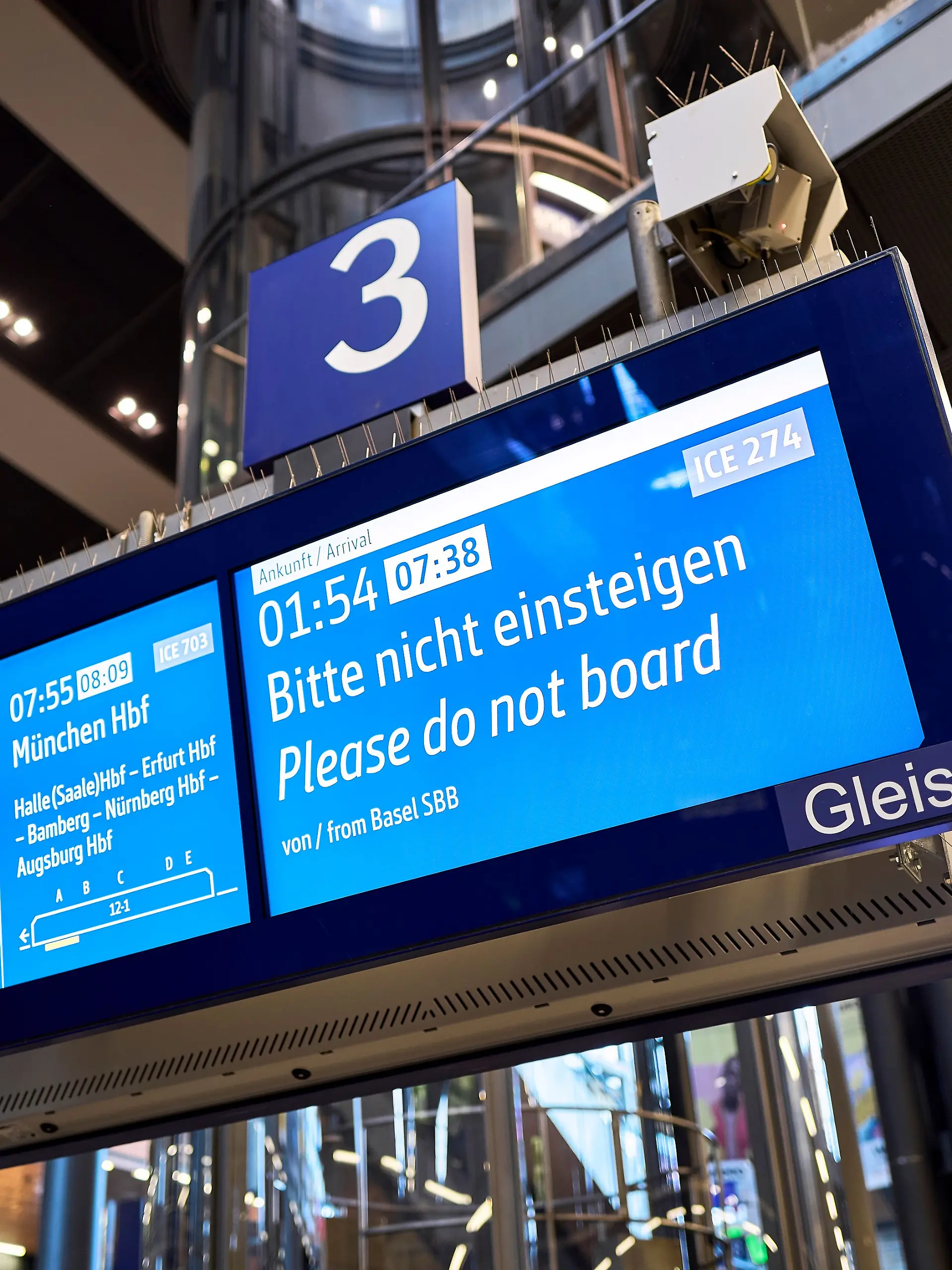 Nach dem bundesweiten Ausfall bei der Deutschen Bahn - Berlin