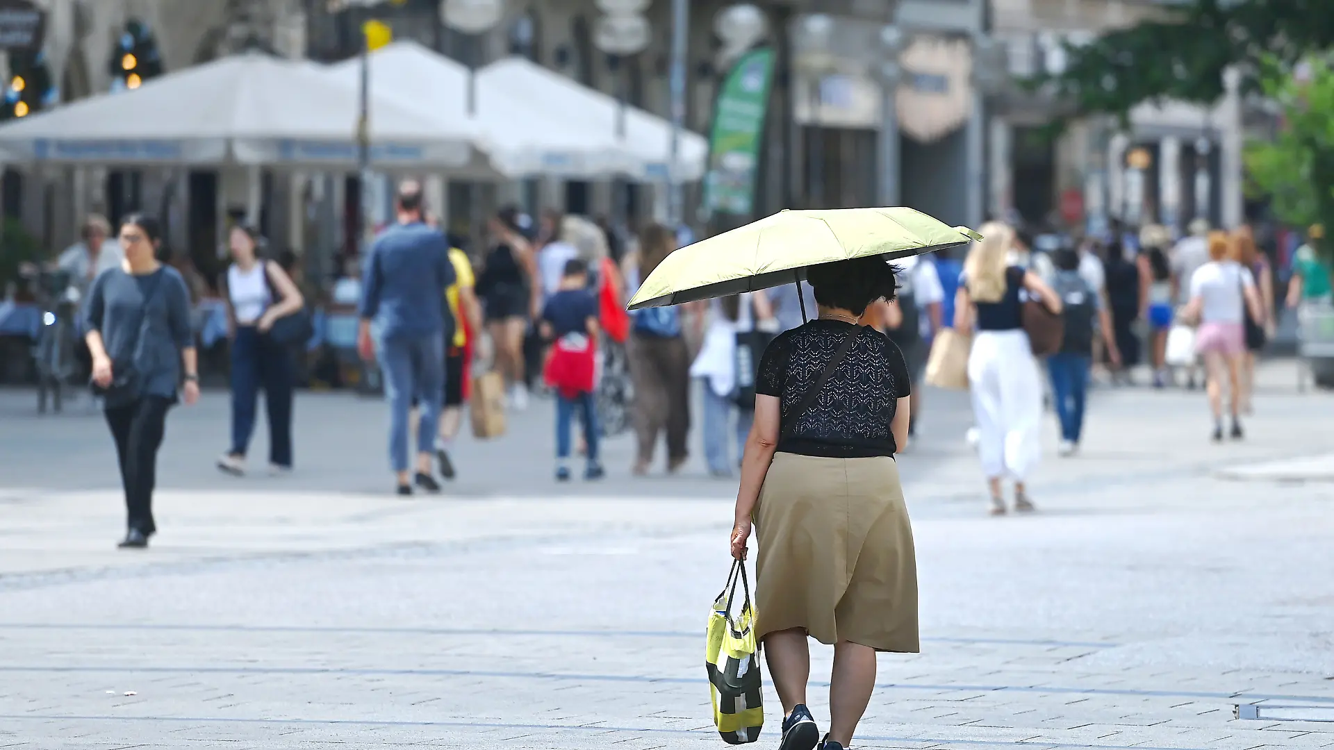 Ganz Deutschland ächzt seit Tagen unter der Hitzewelle – wie geht es wettertechnisch weiter?