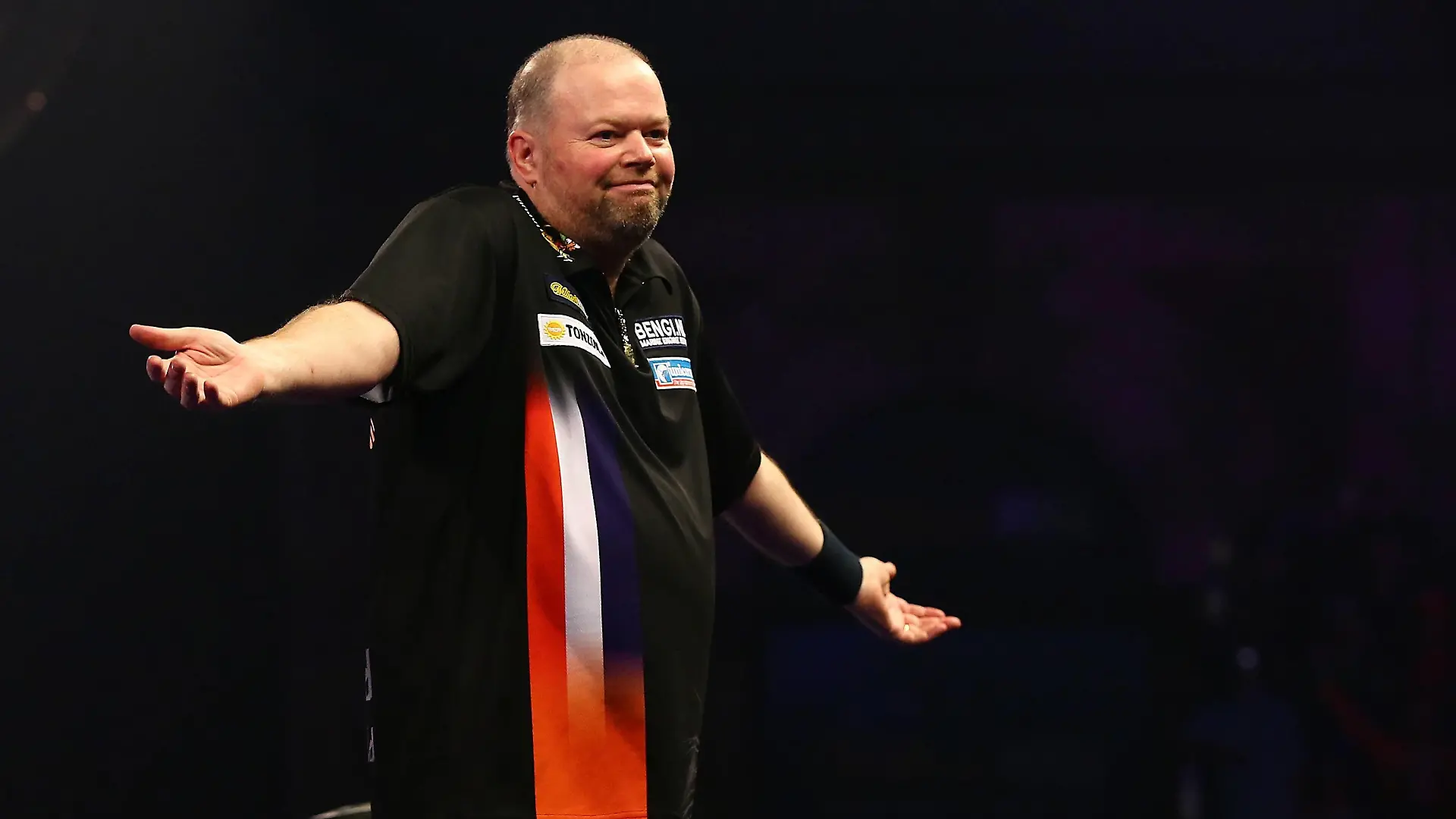 30.12.2016. Alexandra Palace, London, England. William Hill PDC World Darts Championship. Raymond van Barneveld celebrates beating Phil Taylor 5 sets to 3, and earns a place in the Semi Finals xMarkxKertonx PUBLICATIONxINxGERxSUIxAUTxHUNxSWExNORxDENxFINxONLY ActionPlus11824003