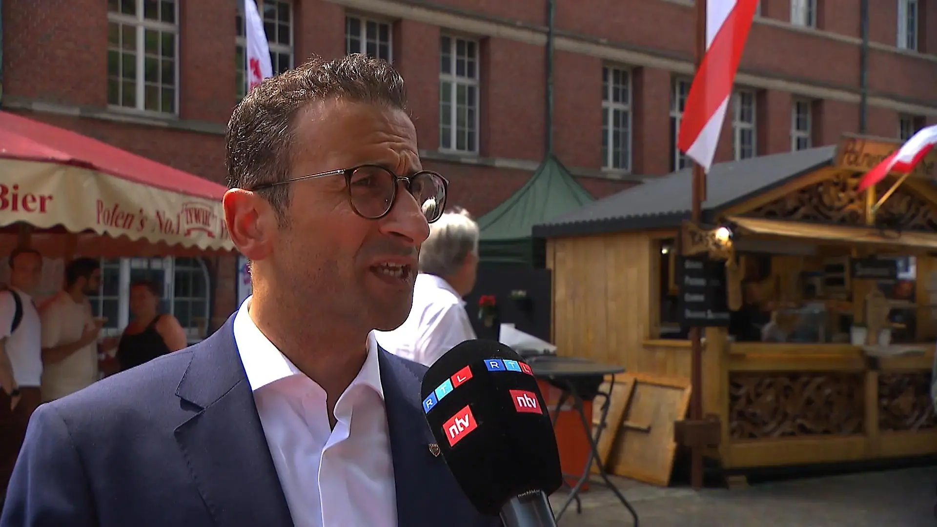 Was Kiels Oberbürgermeister Samet Yilmaz mit Segler Boris Herrmann erlebt hat "Das kann man nicht toppen"