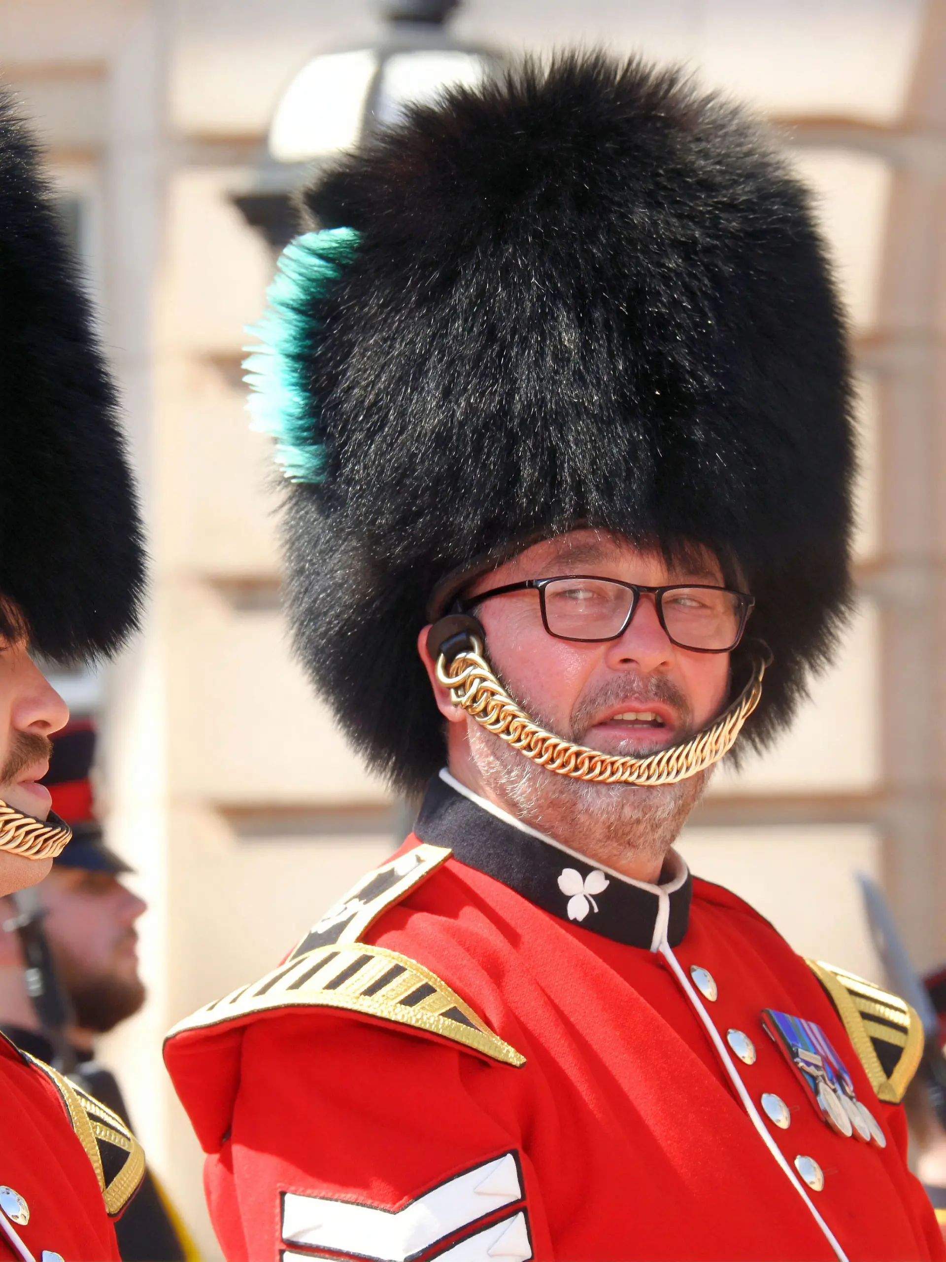London, United Kingdom. 25 May 2026. Guards and military musicians take part in the Changing of the Guard ceremony at Buckingham Palace during record-breaking heat in London. Temperatures in the capital reached 34.8°C, making it the hottest May day on record in the UK according to the Met Office., Credit:Alexander Seale / Avalon