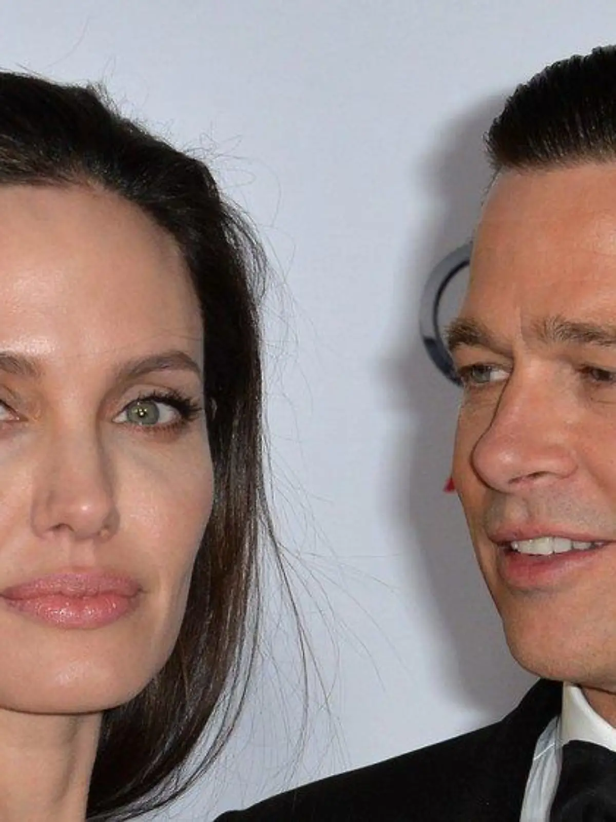 Angelina Jolie will sich nun auch geschäftlich von Brad Pitt trennen