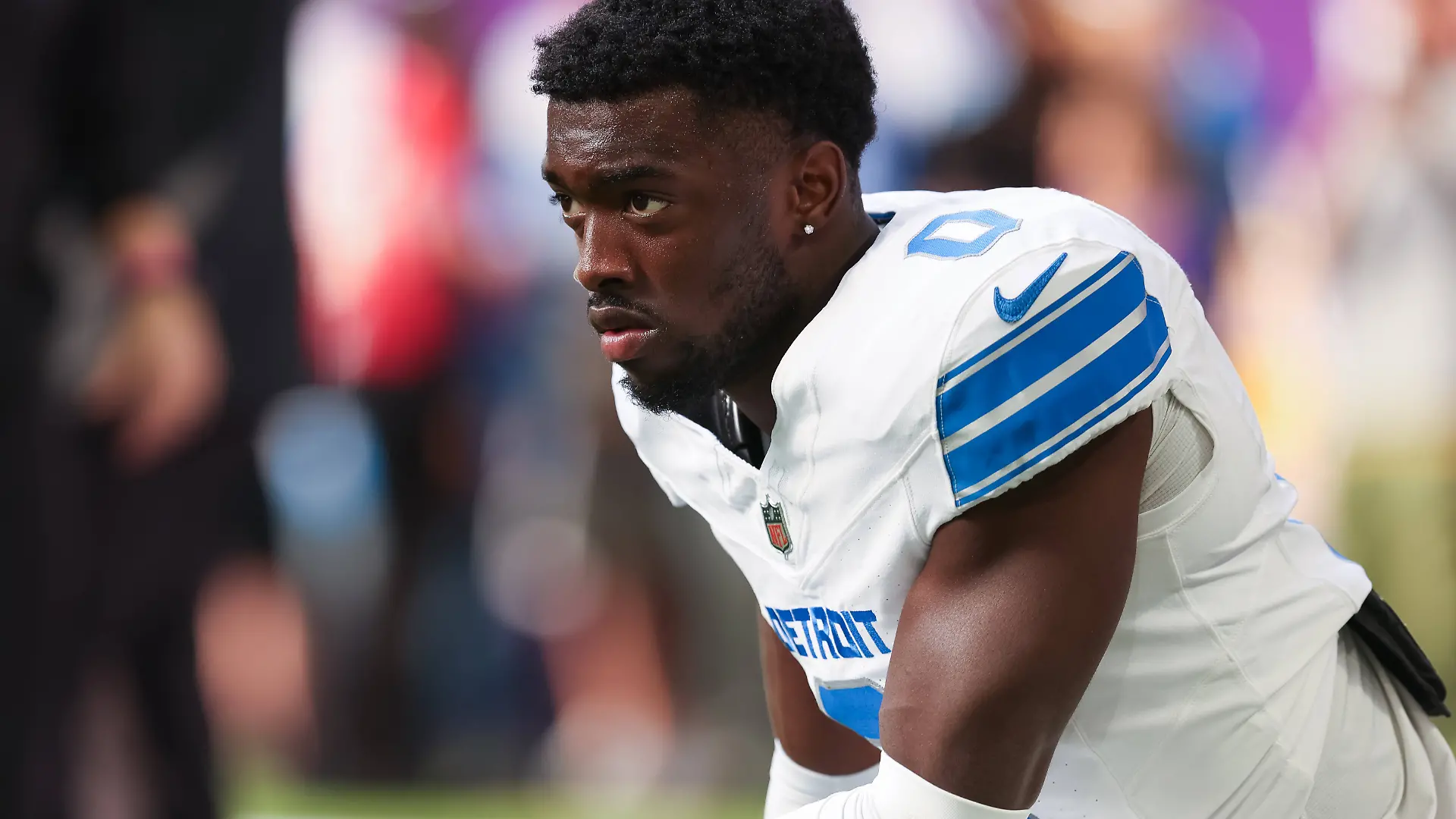 MINNEAPOLIS, MN - OCTOBER 20: Detroit Lions cornerback Terrion Arnold 0 looks on before the NFL, American Football Herren, USA game between the Detroit Lions and the Minnesota Vikings on October 20, 2024, at U.S. Bank Stadium in Minneapolis, MN. Photo by Bailey Hillesheim/Icon Sportswire NFL: OCT 20 Lions at Vikings EDITORIAL USE ONLY Icon241020109