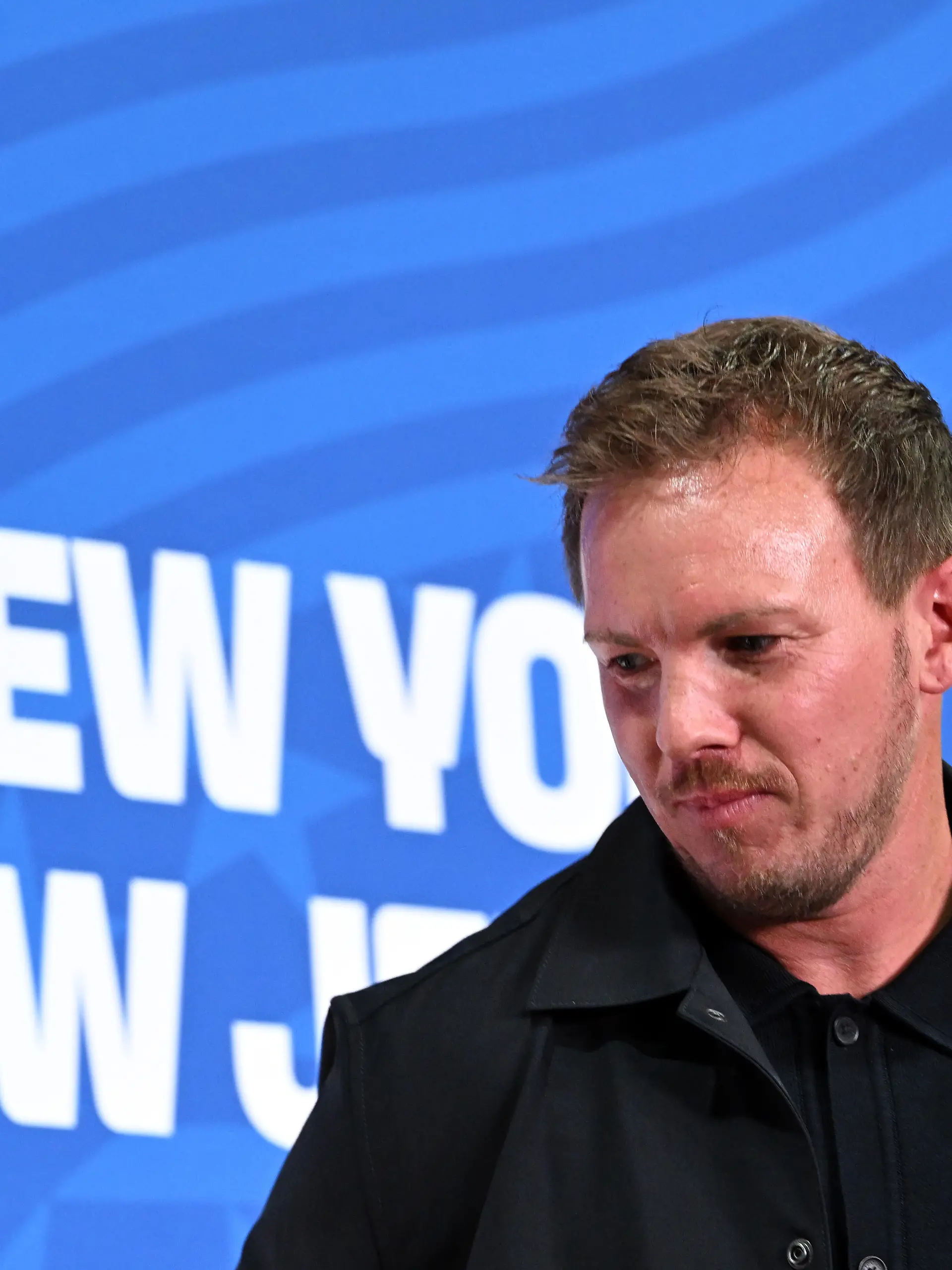 Fußball, WM 2026, Nationalmannschaft, Deutschland, Pressekonferenz vor dem letzten Gruppenspiel gegen Ecuador, Bundestrainer Julian Nagelsmann kommt zur Pressekonferenz. +++ dpa-Bildfunk +++