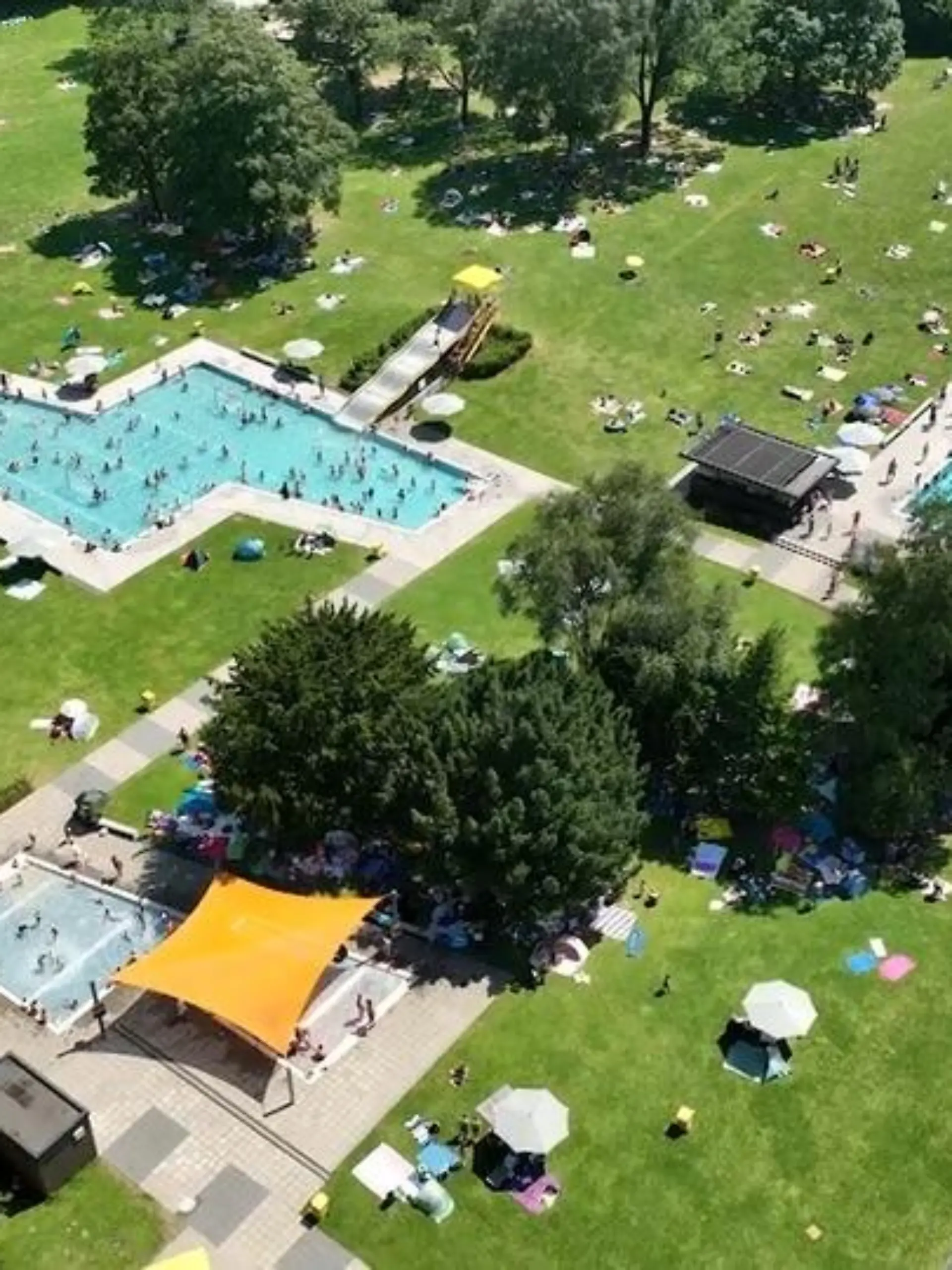 Bild zu: "Streit im Bochumer Freibad"