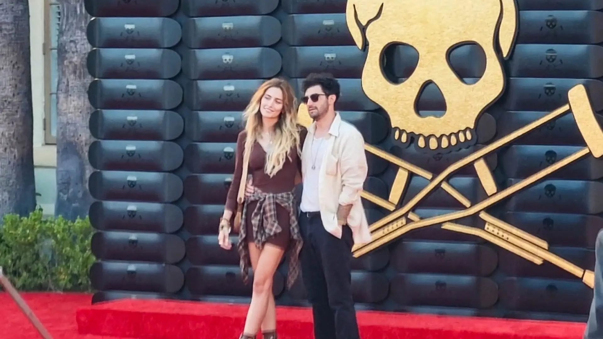 Los Angeles, CA Paris Jackson was spotted greeting fans at the Jackass premiere with her new boyfriend in Hollywood, California. Pictured: Paris Jackson BACKGRID USA 24 JUNE 2026  BYLINE MUST READ: action press / Be Like Water Media / BACKGRID   